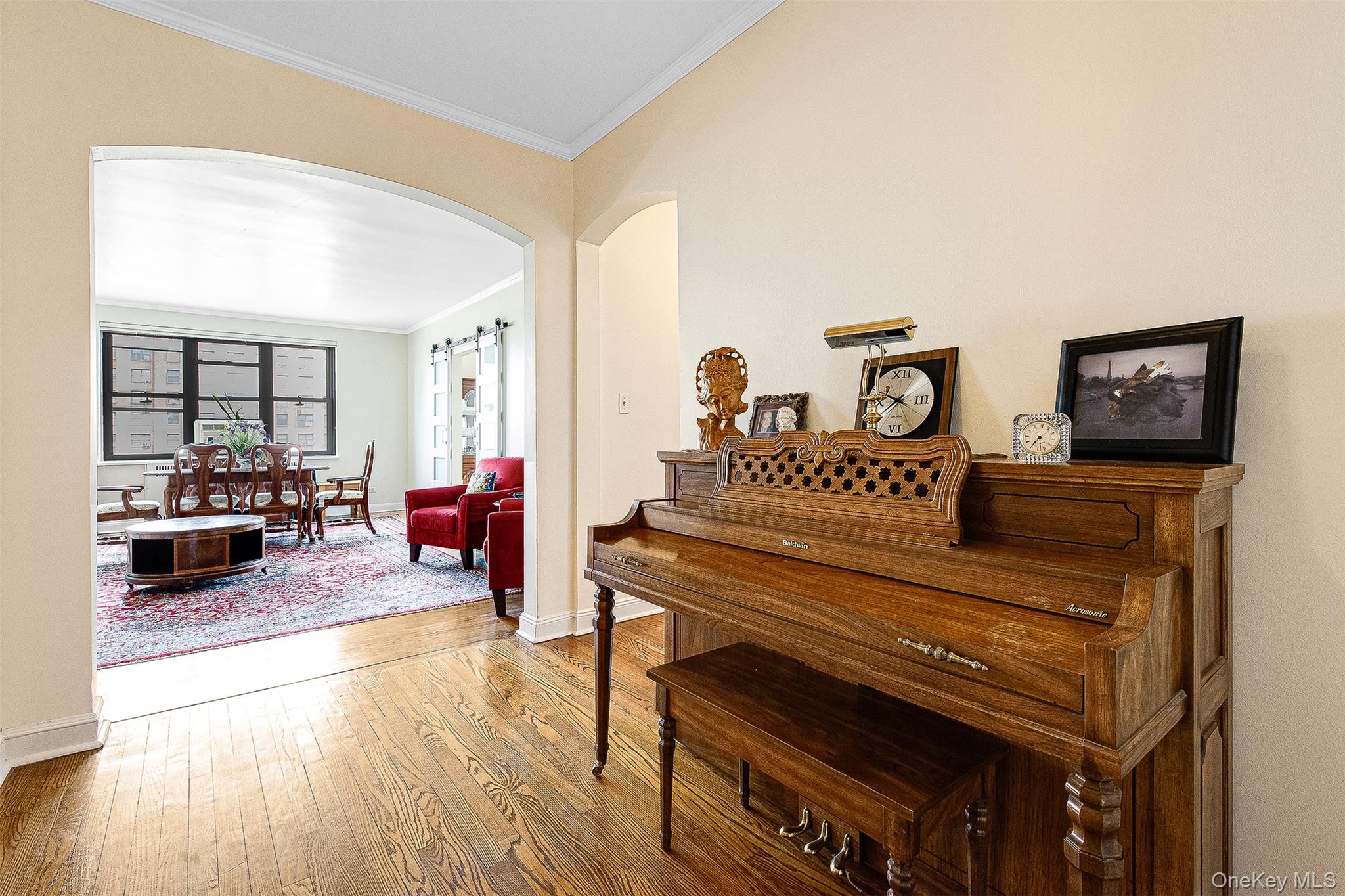 #13 photo, 98-120 Queens Boulevard, クイーンズ区 Rego Park , NY 11374