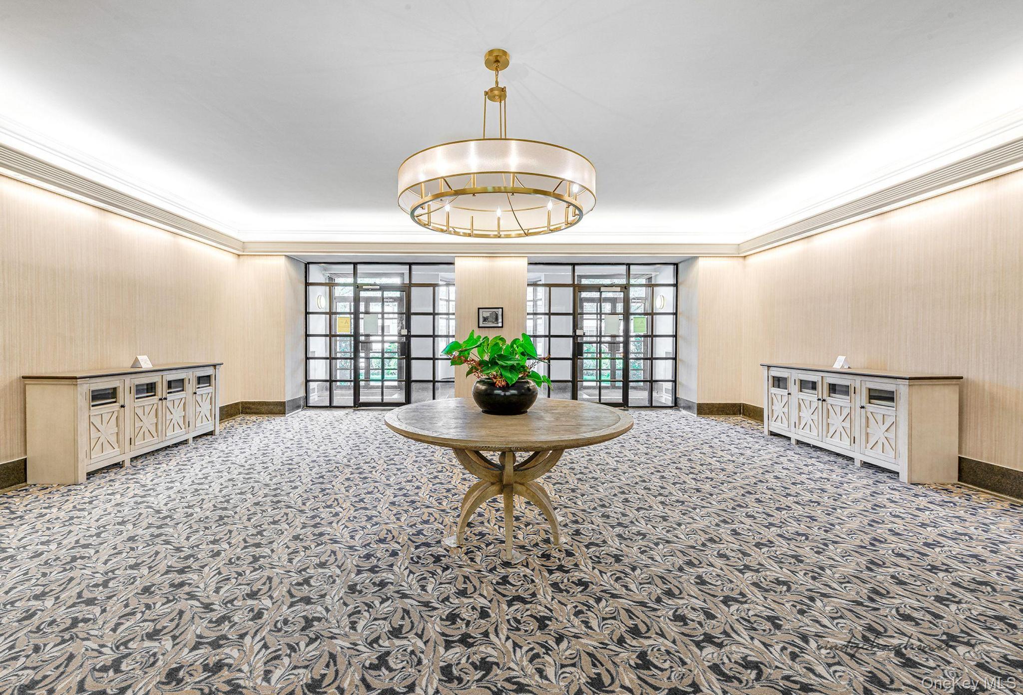 #3 photo, 98-120 Queens Boulevard, クイーンズ区 Rego Park , NY 11374