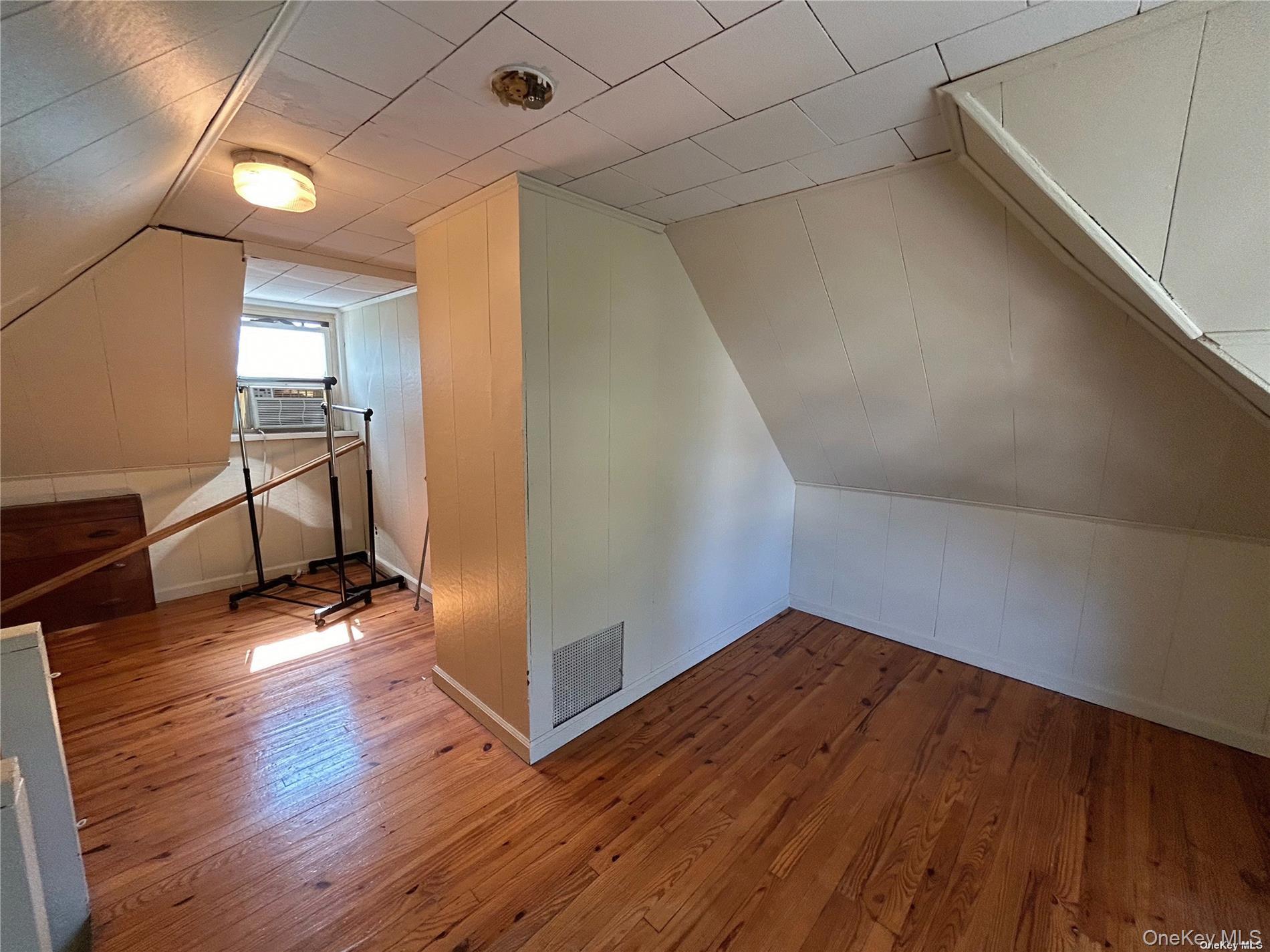 #5 photo, 84 Walnut Street, Lynbrook , NY 11563