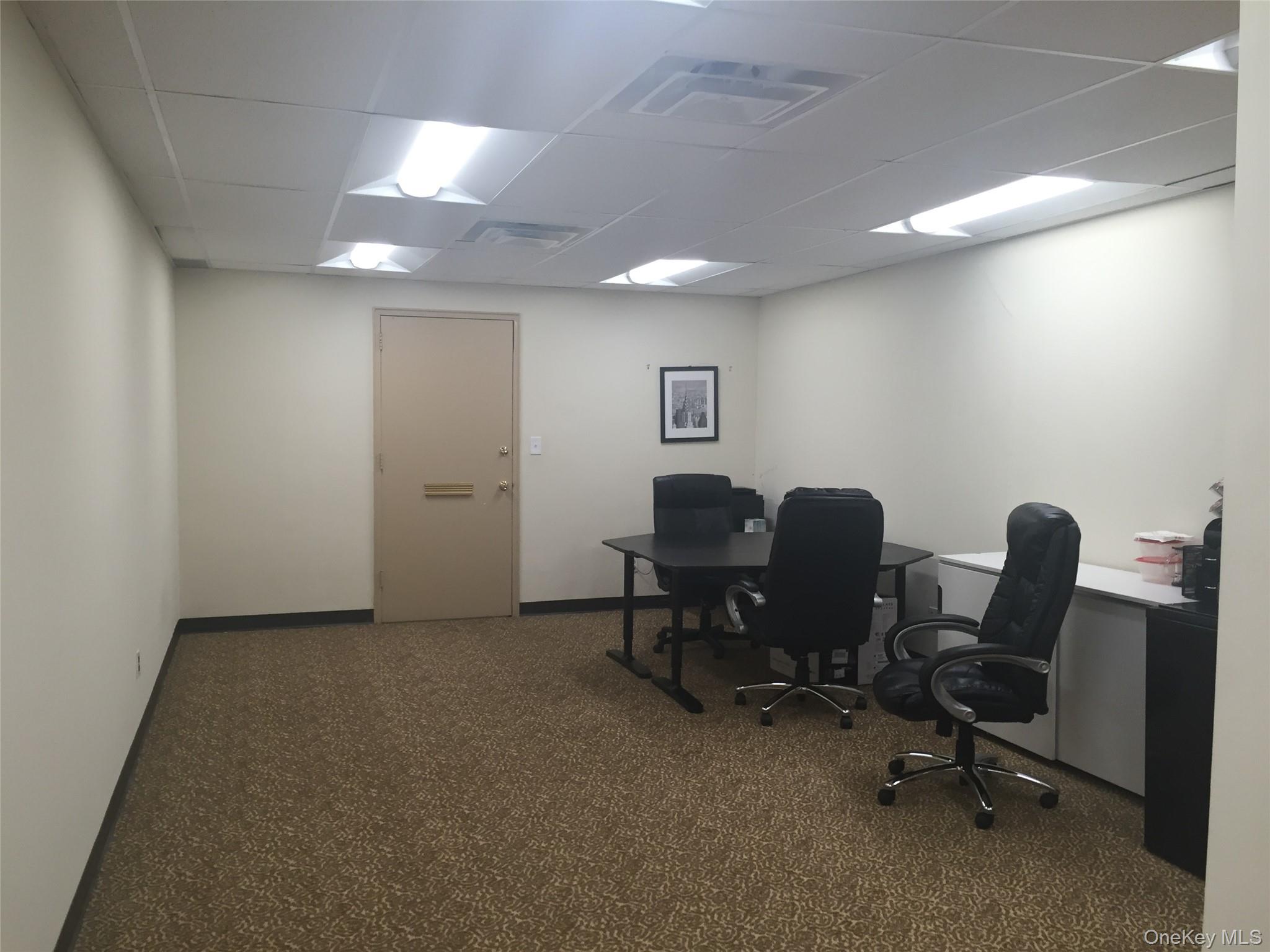 #2 photo, 33 Great Neck Road, ナッソー郡 Great Neck , NY 11021