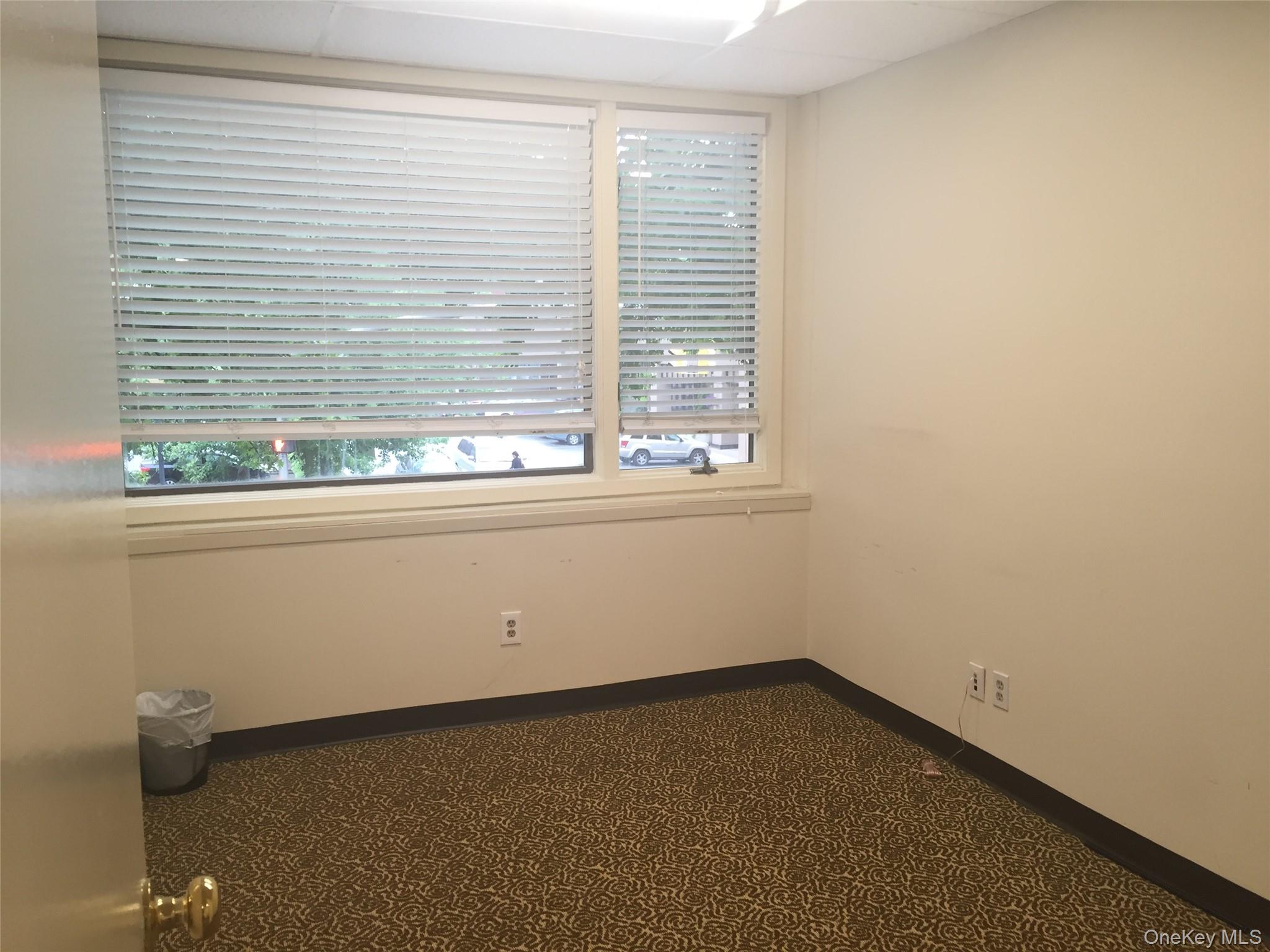 #5 photo, 33 Great Neck Road, ナッソー郡 Great Neck , NY 11021