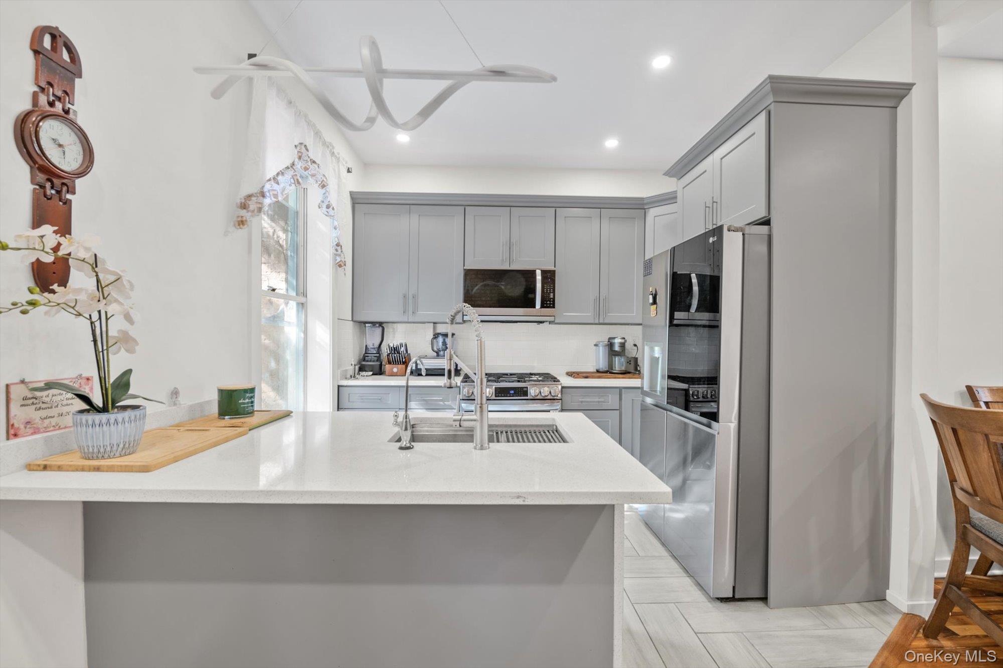 #5 photo, 250 Etna Street, Brooklyn , NY 11208