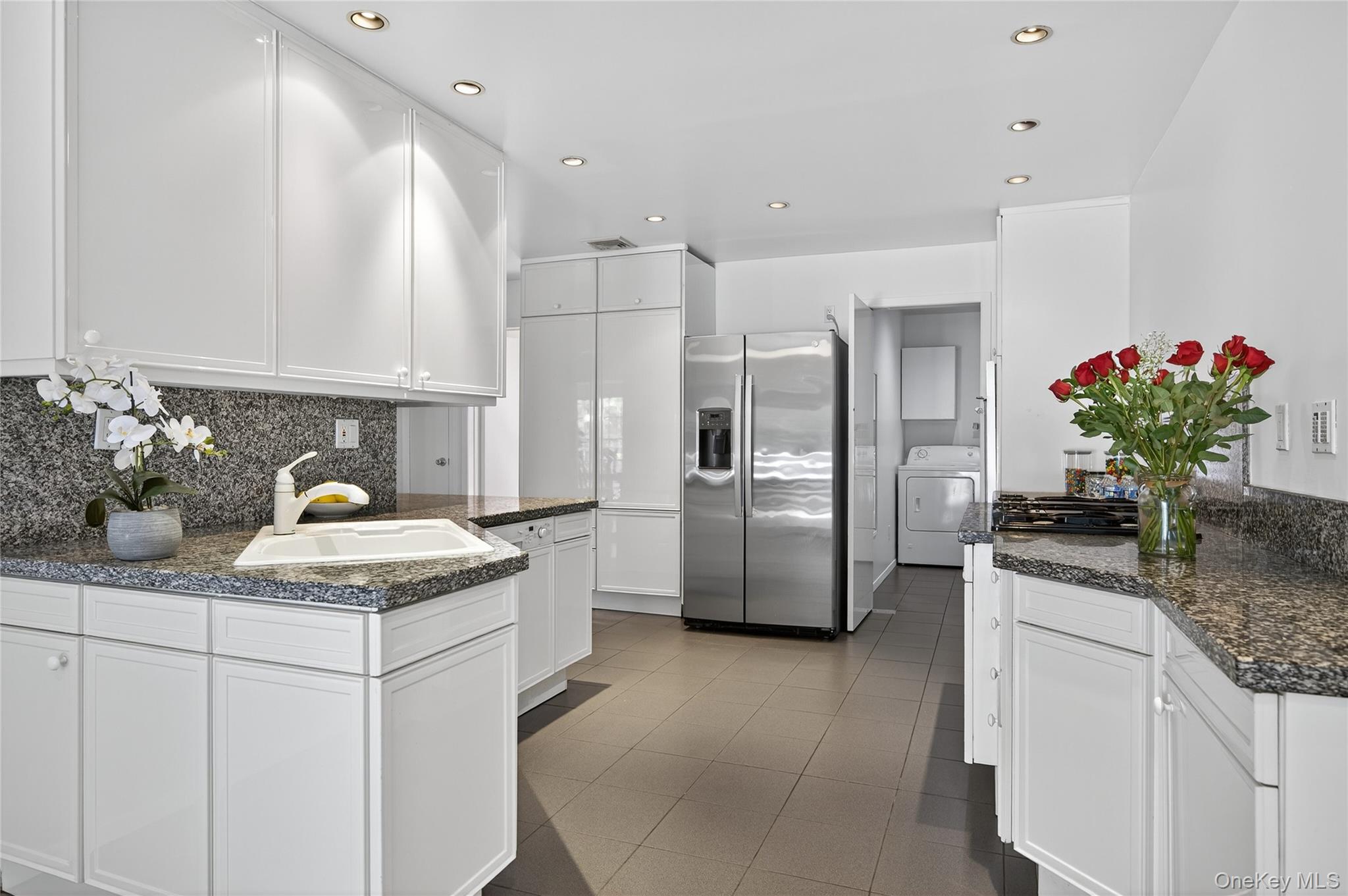 #11 photo, 39 Hummingbird Drive, ナッソー郡 East Hills , NY 11576