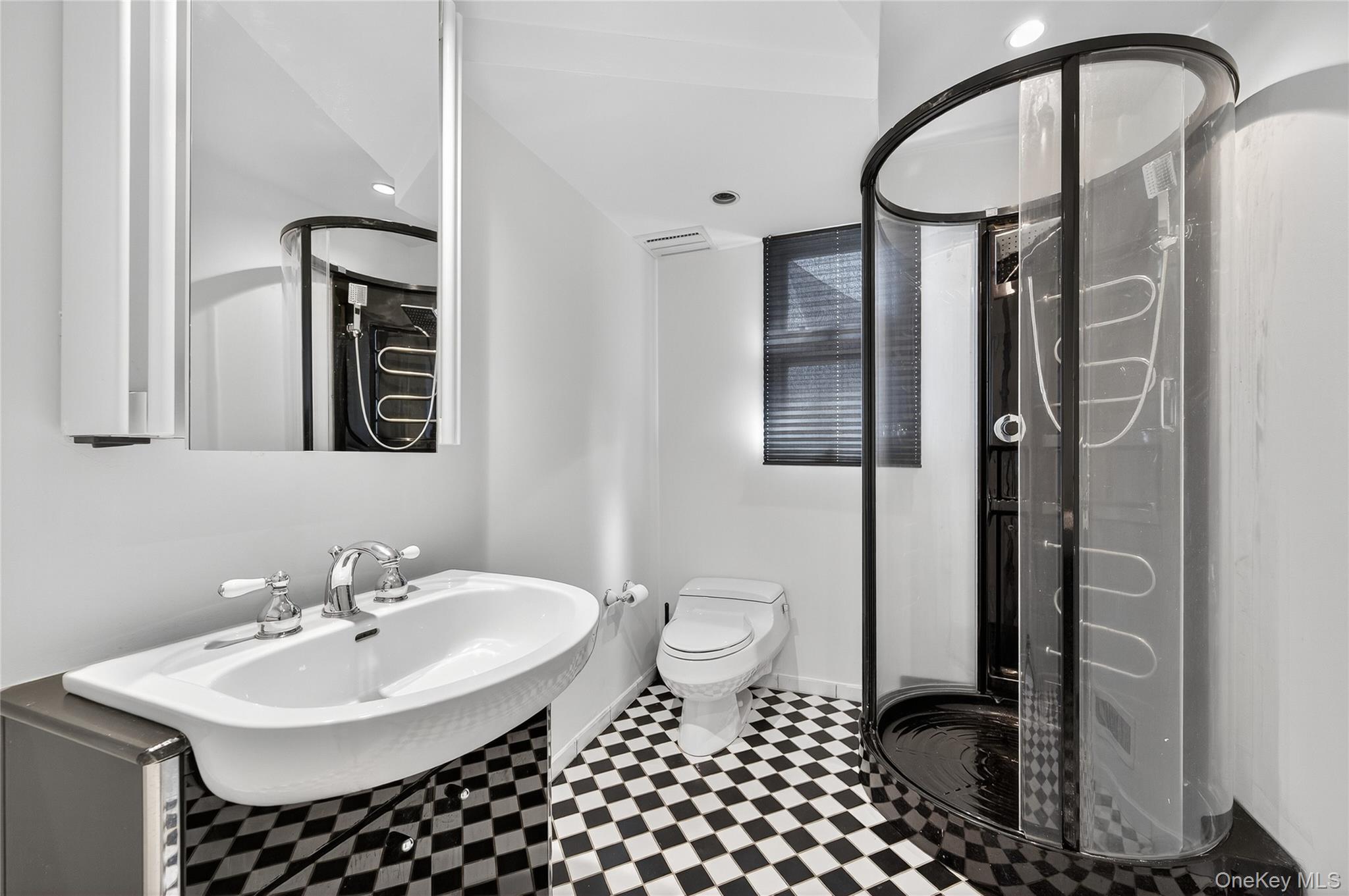 #14 photo, 39 Hummingbird Drive, ナッソー郡 East Hills , NY 11576