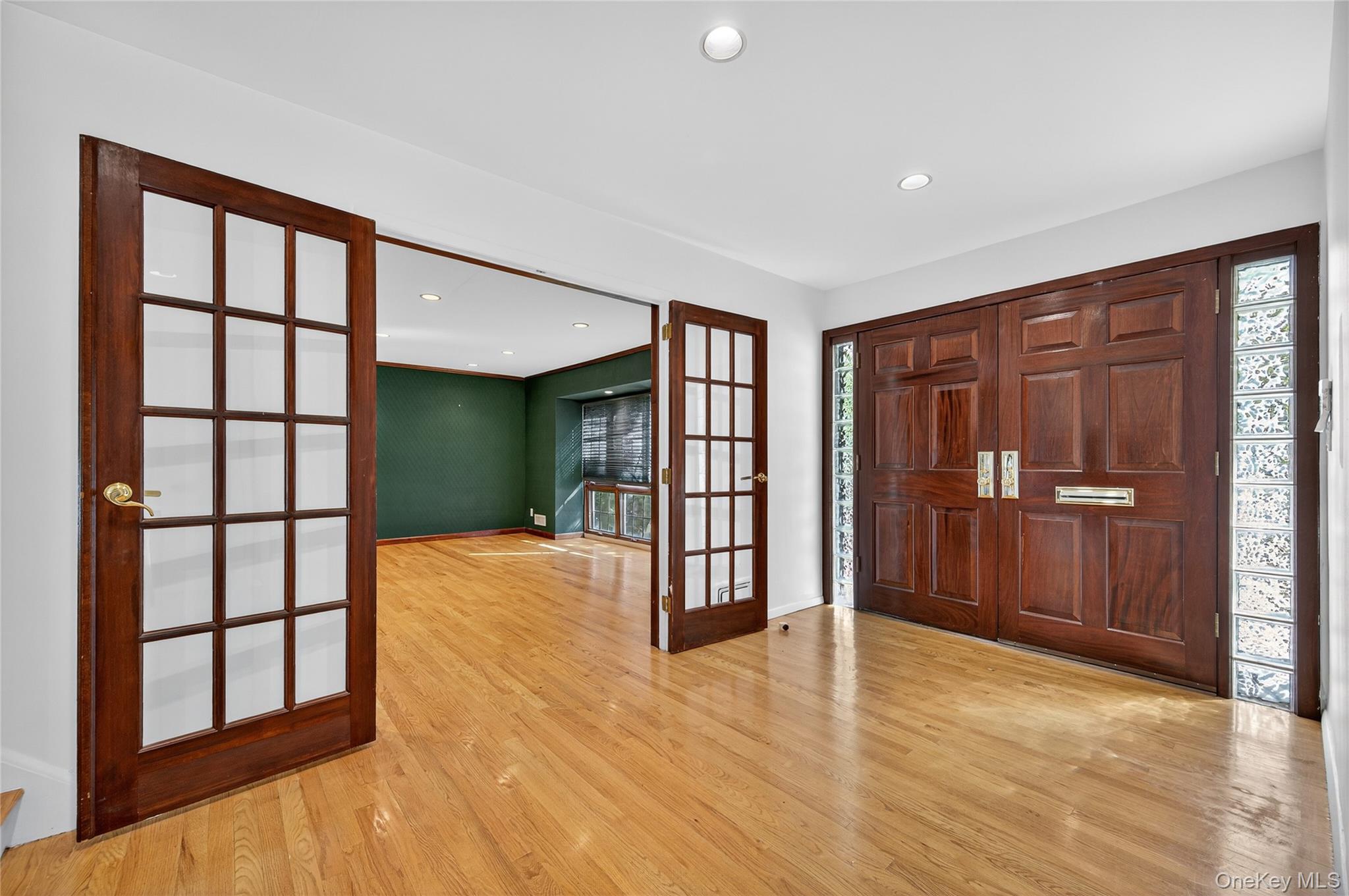 #3 photo, 39 Hummingbird Drive, ナッソー郡 East Hills , NY 11576