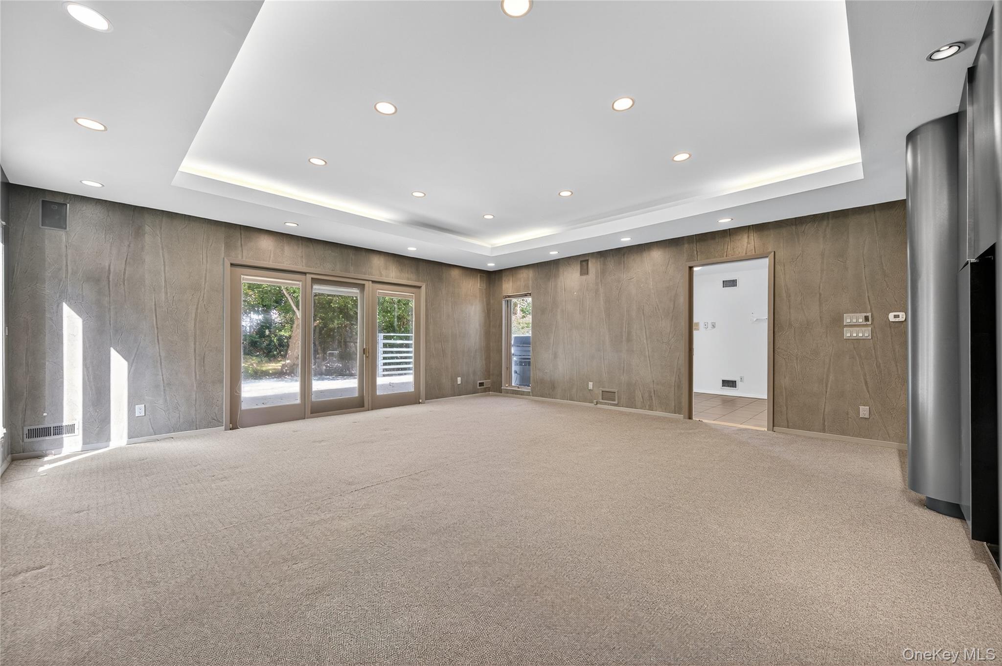 #9 photo, 39 Hummingbird Drive, ナッソー郡 East Hills , NY 11576