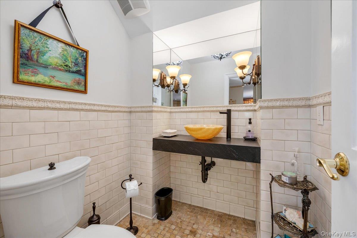 #19 photo, 29 Pine Hill Road, Great Neck , NY 11020