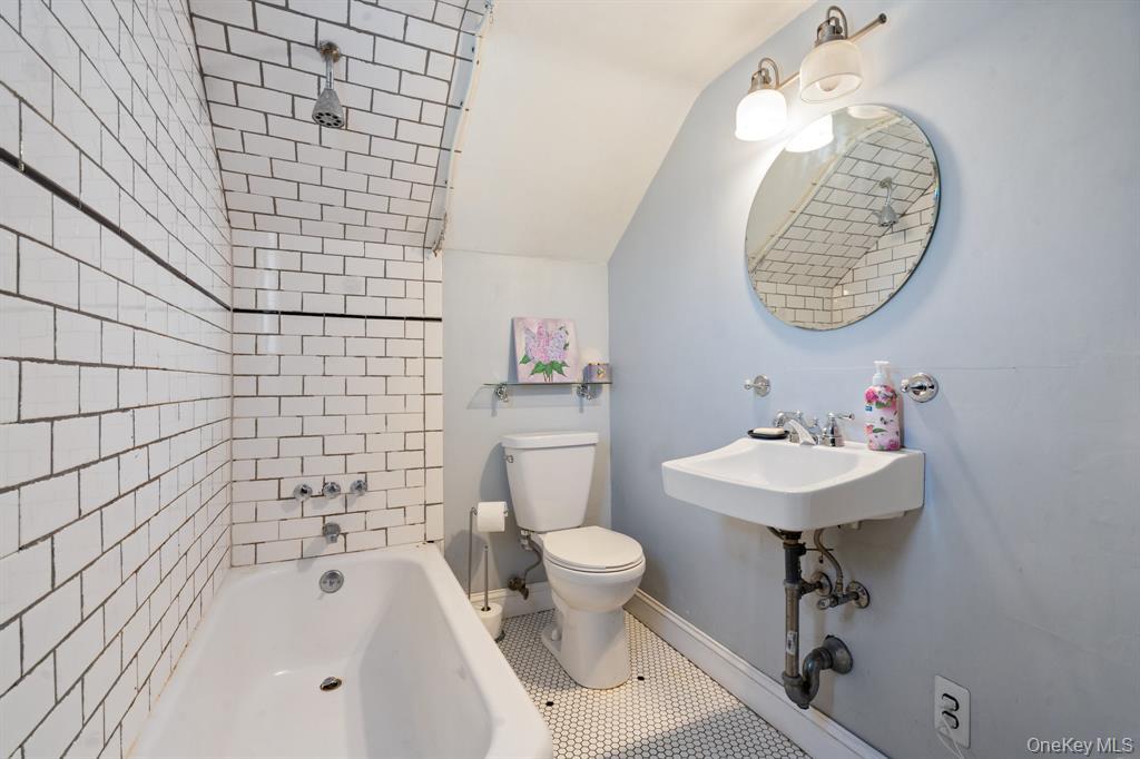 #13 photo, 217-19 39th Avenue, Bayside , NY 11361