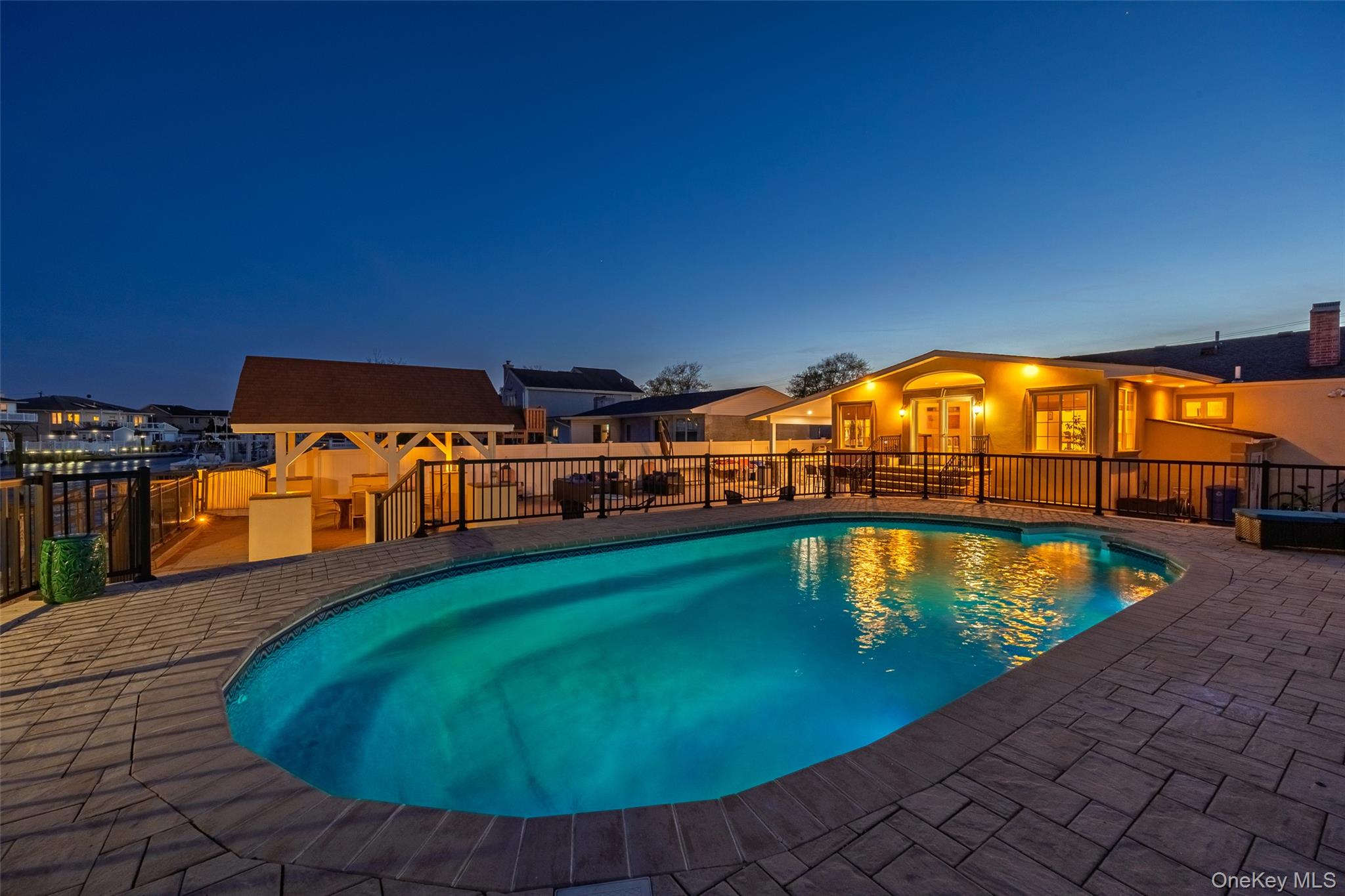 #19 photo, 3449 Weidner Avenue, Oceanside , NY 11572