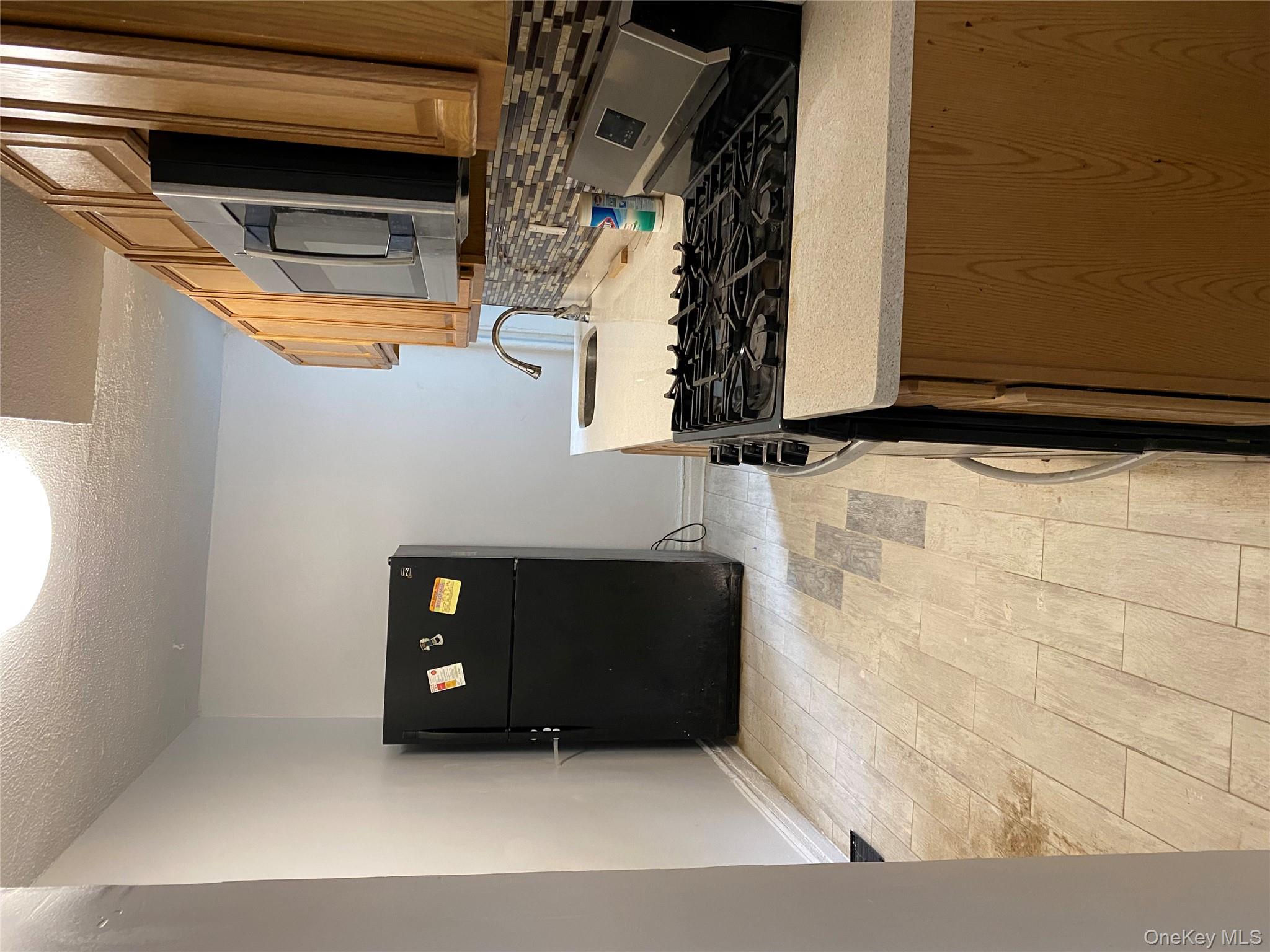 #10 photo, 154 Radford Street, Yonkers , NY 10705