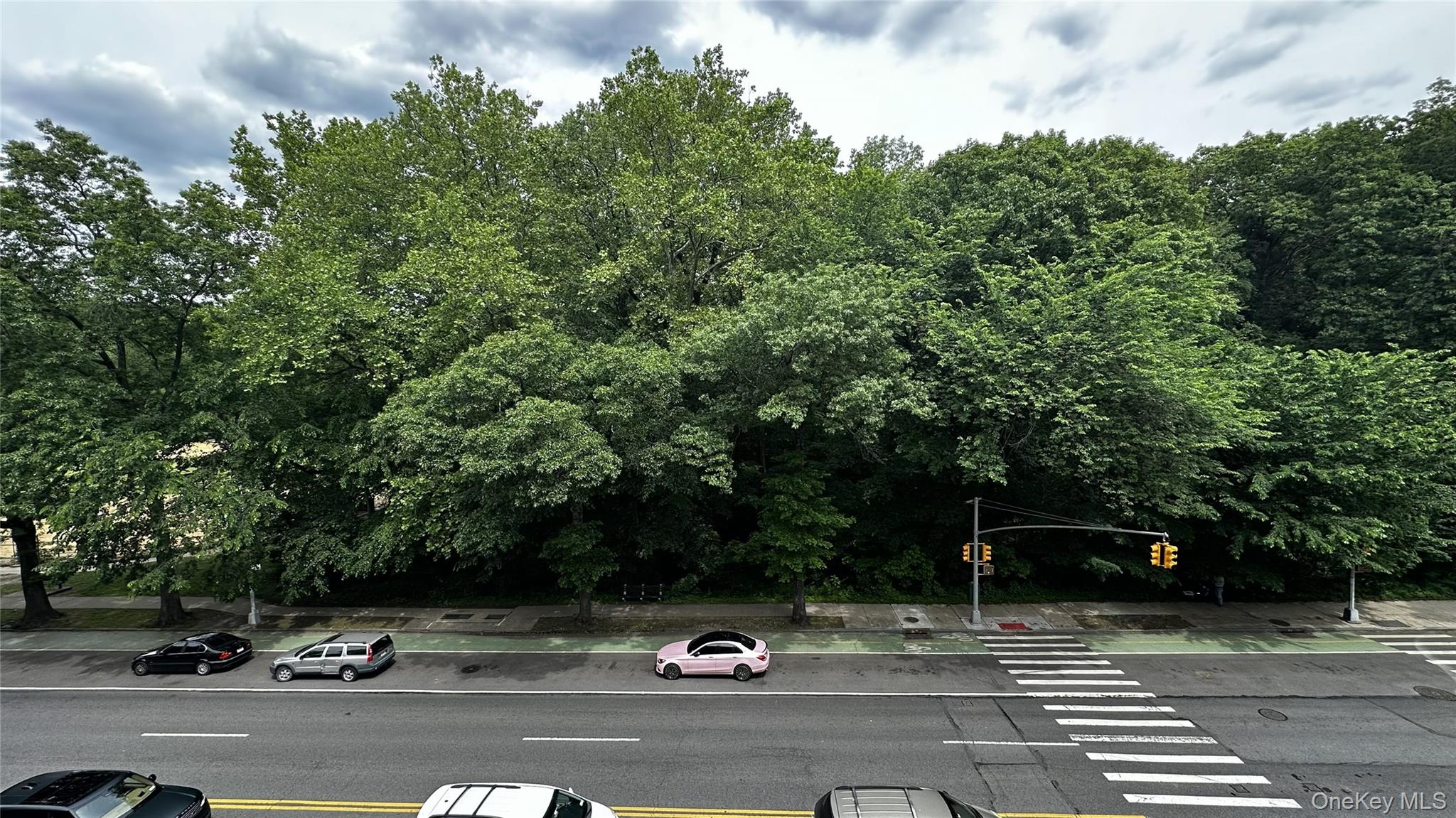 #11 photo, 6535 Broadway, ブロンクス区 Bronx , NY 10471