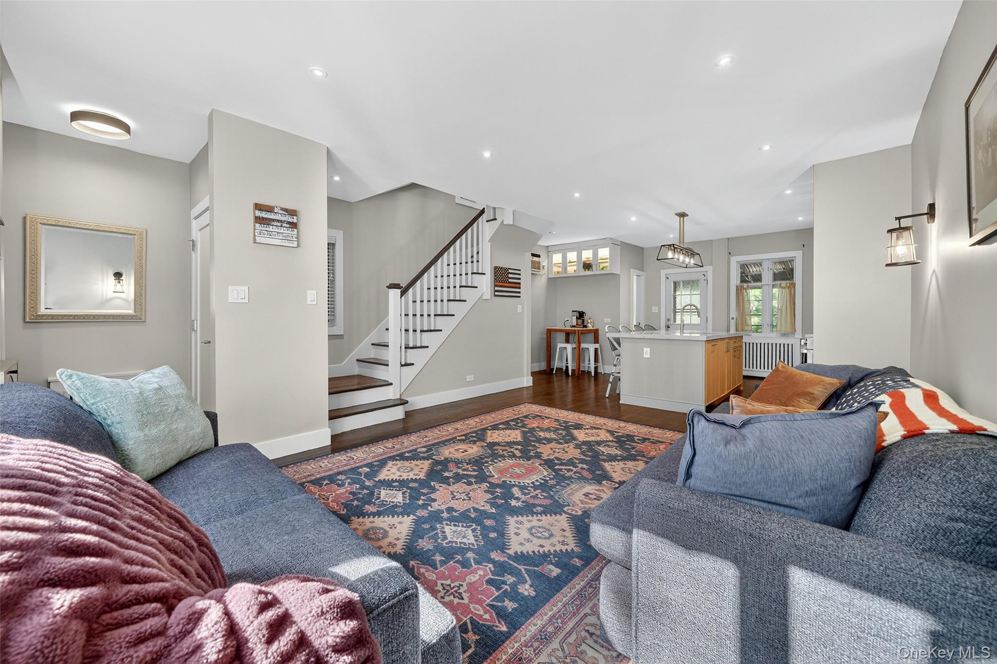 #4 photo, 305 W 259th Street, Bronx , NY 10471