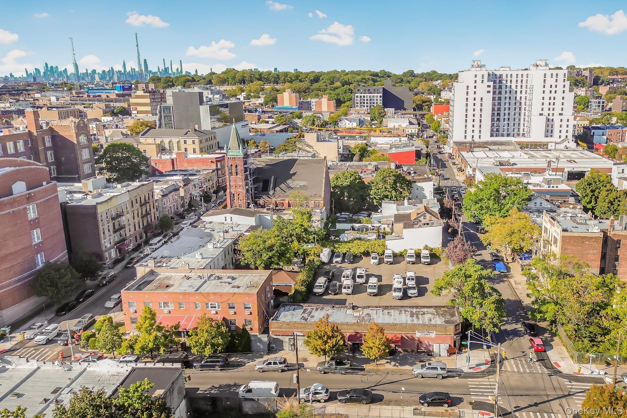 #7 photo, 425 Glenmore Avenue, ブルックリン区 Brooklyn , NY 11207