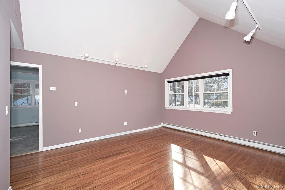 #3 photo, 50 Custis Avenue, White Plains , NY 10603