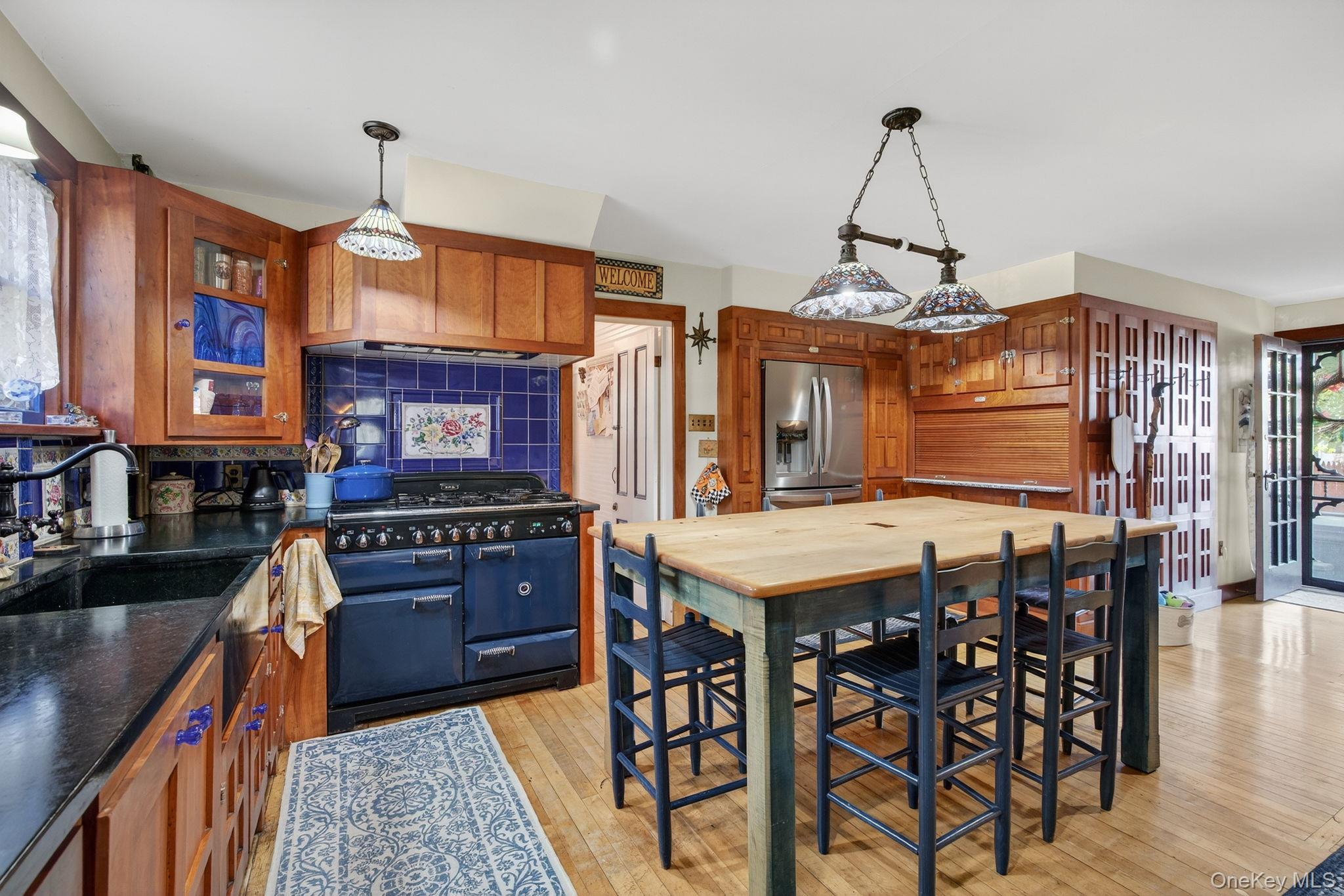 #15 photo, 4 Railroad Avenue, Staatsburg , NY 12580