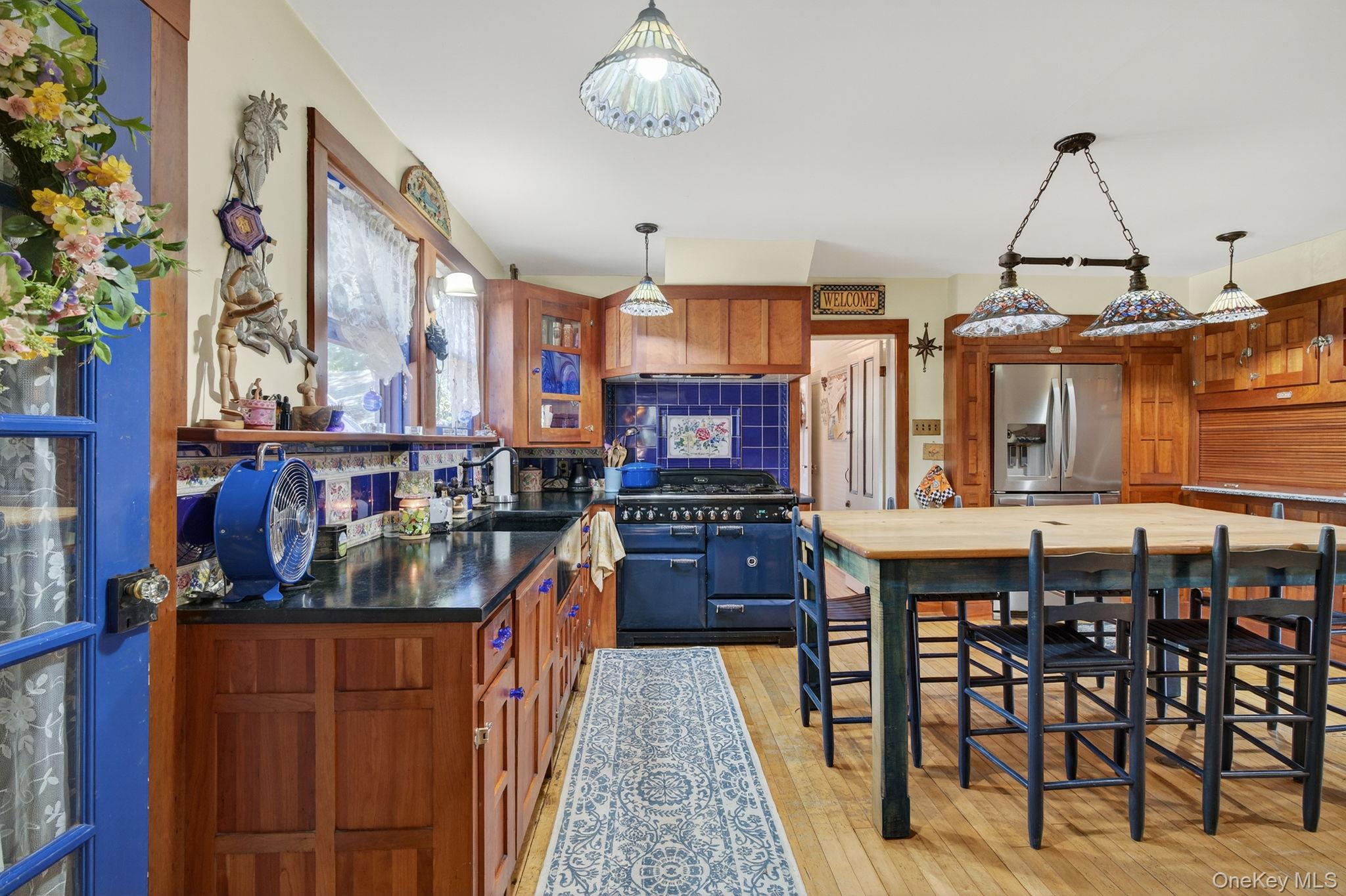 #16 photo, 4 Railroad Avenue, Staatsburg , NY 12580