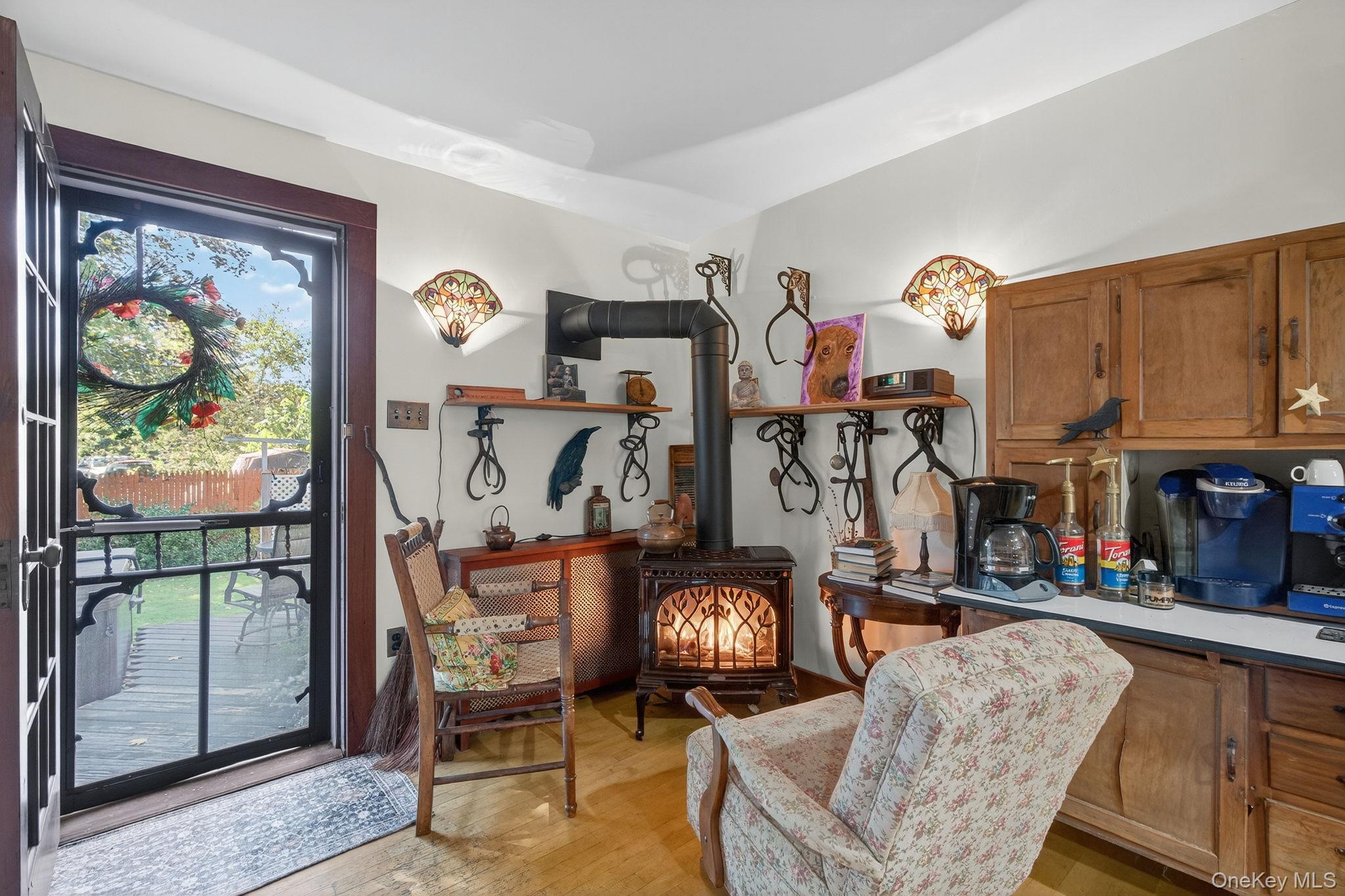 #17 photo, 4 Railroad Avenue, Staatsburg , NY 12580