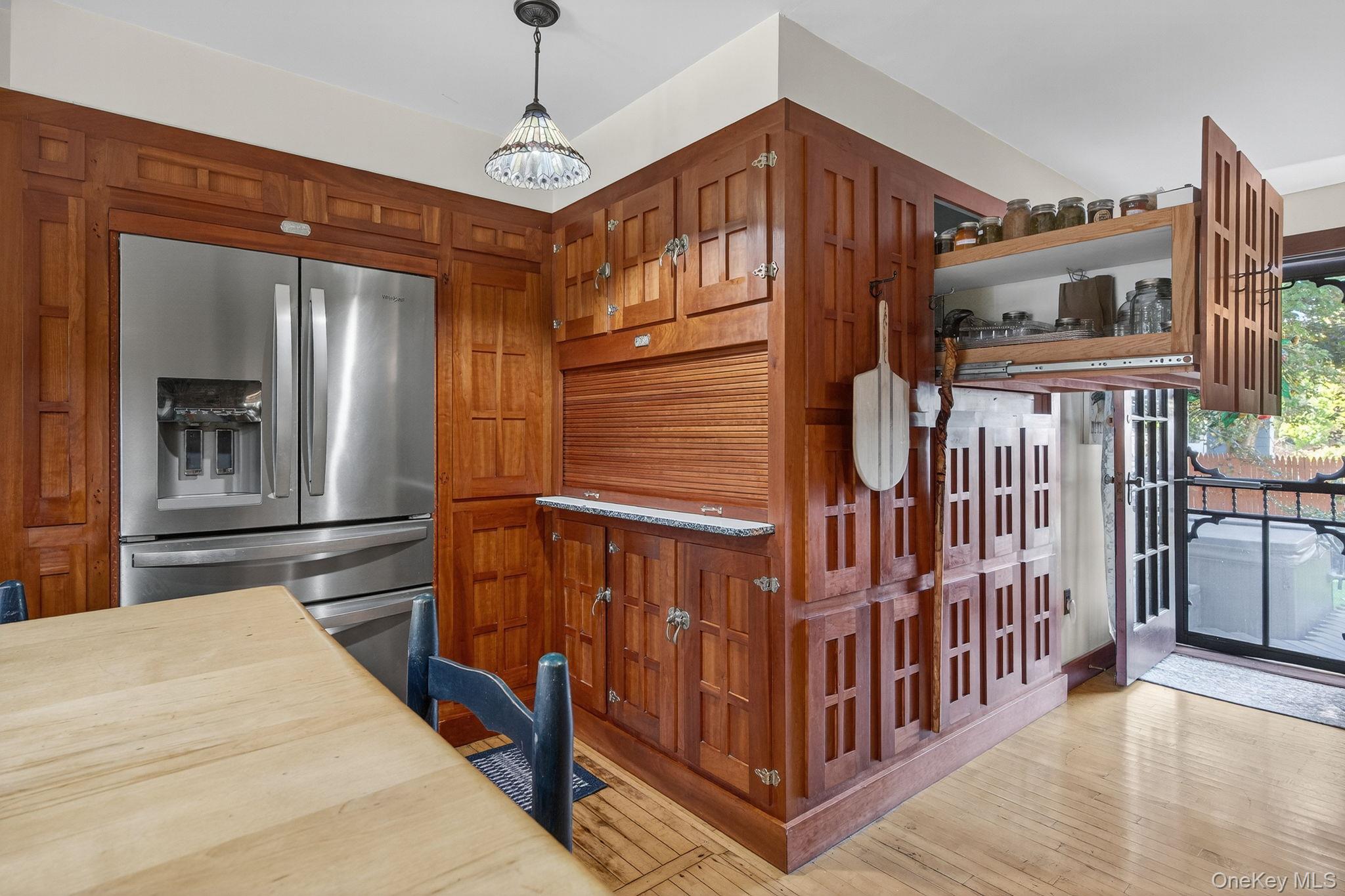 #19 photo, 4 Railroad Avenue, Staatsburg , NY 12580