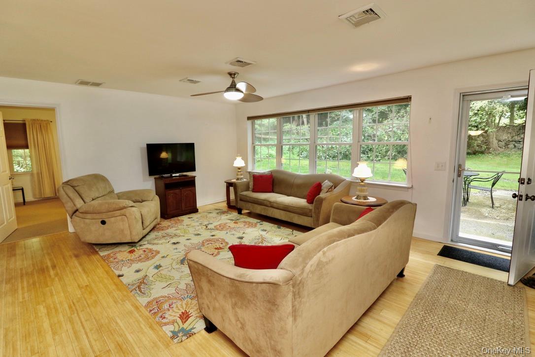 #8 photo, 29 Lamplight Street, Beacon , NY 12508