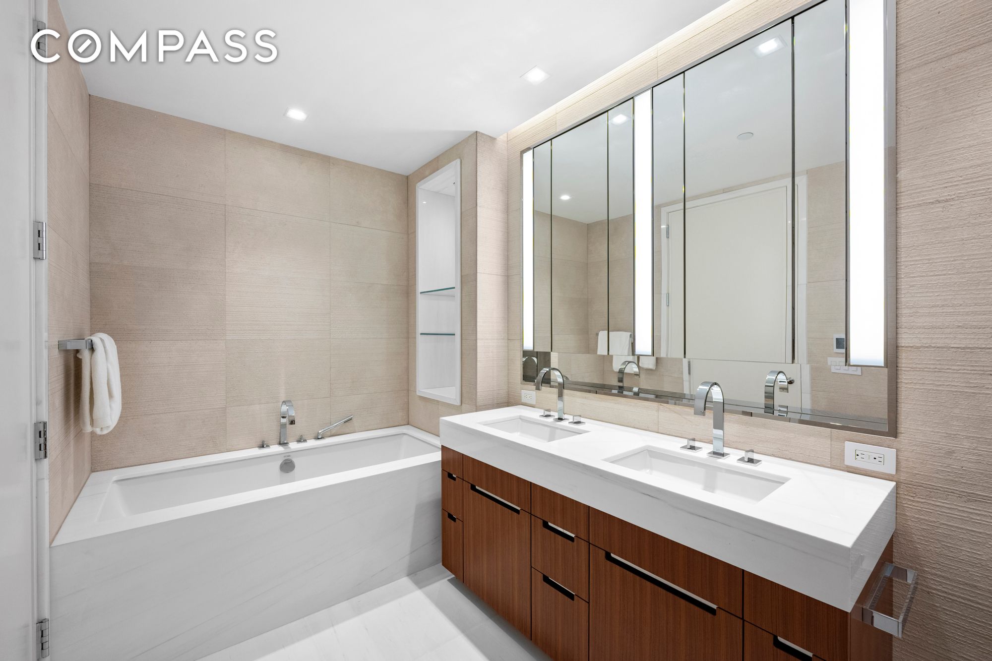 #9 photo, 1 W End Avenue, マンハッタン Upper West Side , NY 10023