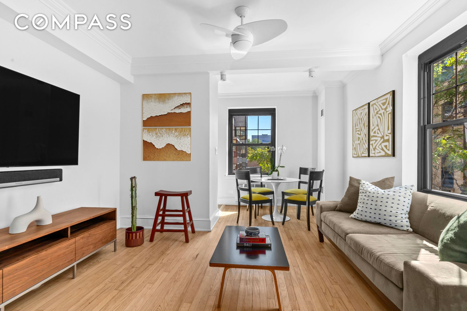 #1 photo, 200 E 16th Street, Gramercy , NY 10003