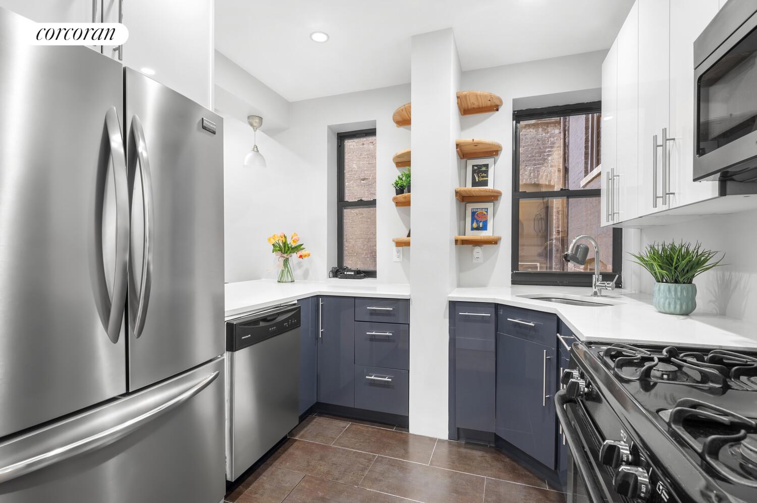 #3 photo, 825 W 179TH Street, マンハッタン Hudson Heights , NY 10033