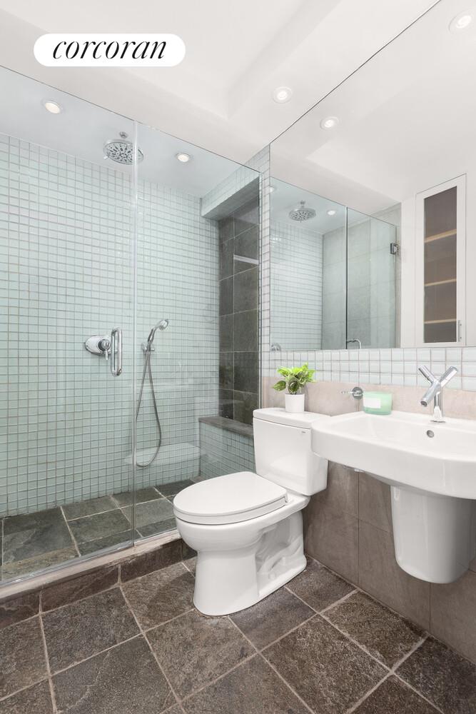 #7 photo, 350 W 50TH Street, マンハッタン Hells Kitchen , NY 10019