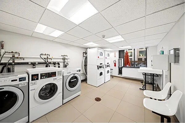 #15 photo, Hunters Point, Hunters Point , NY 11101