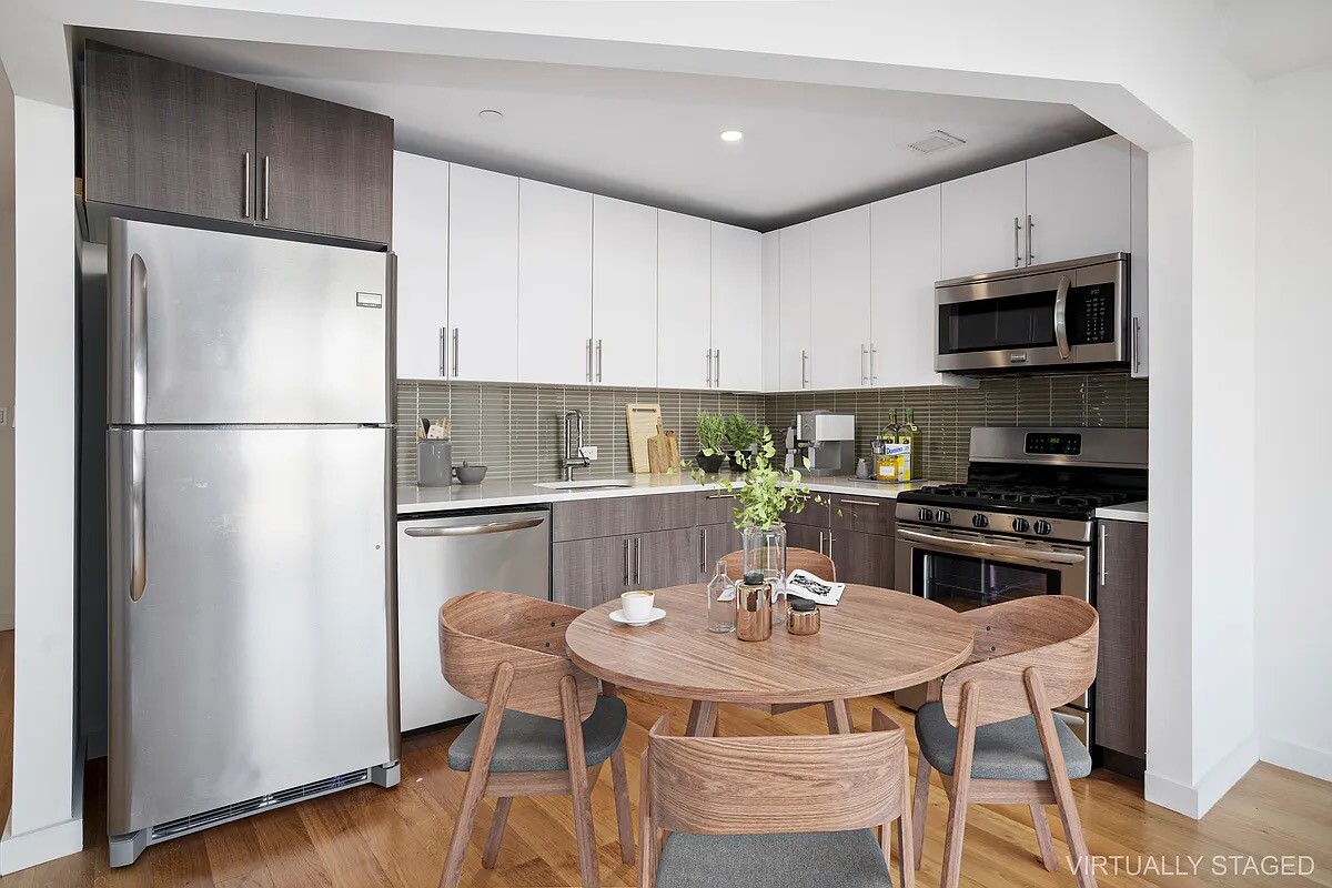 #6 photo, Hunters Point, Hunters Point , NY 11101