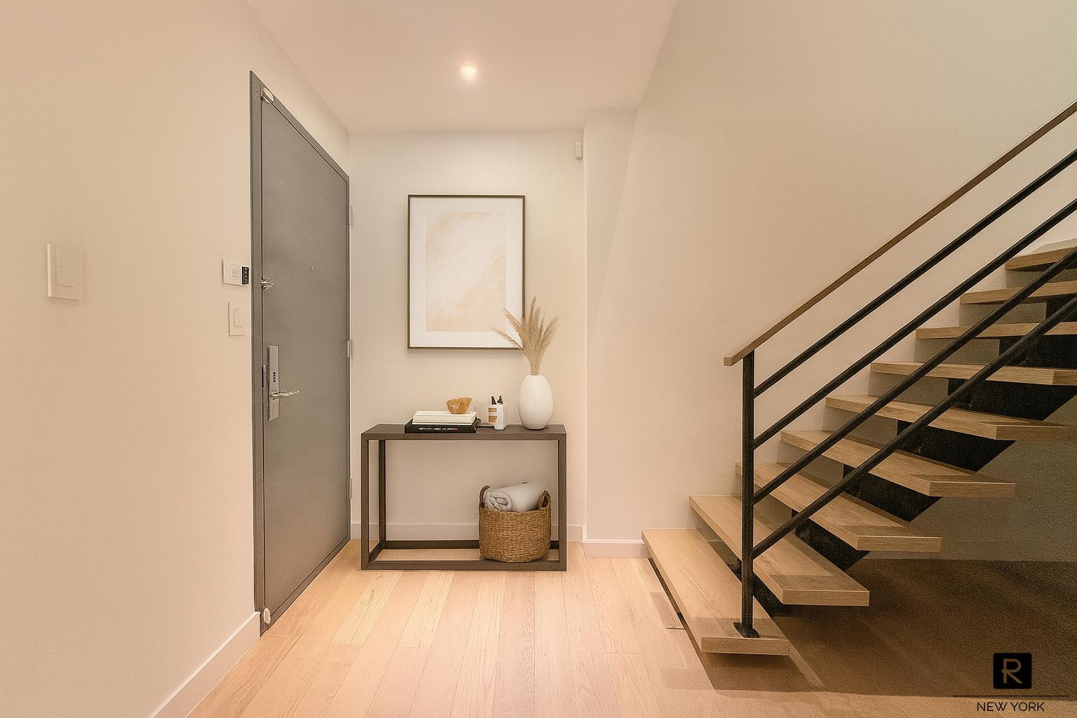 #10 photo, 337 E 62nd Street, Upper East Side , NY 10065