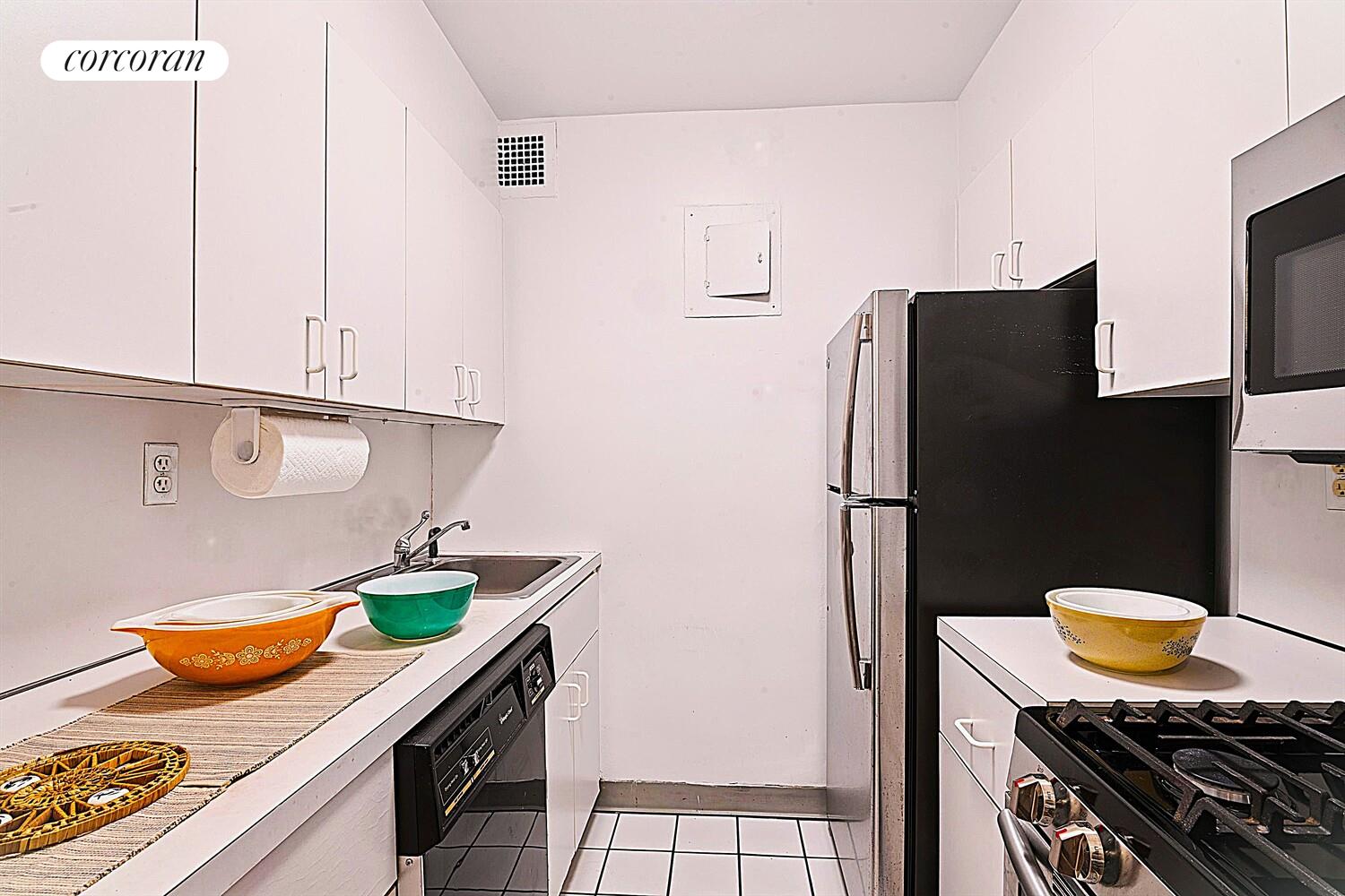 #5 photo, 155 E 34TH Street, Murray Hill , NY 10016