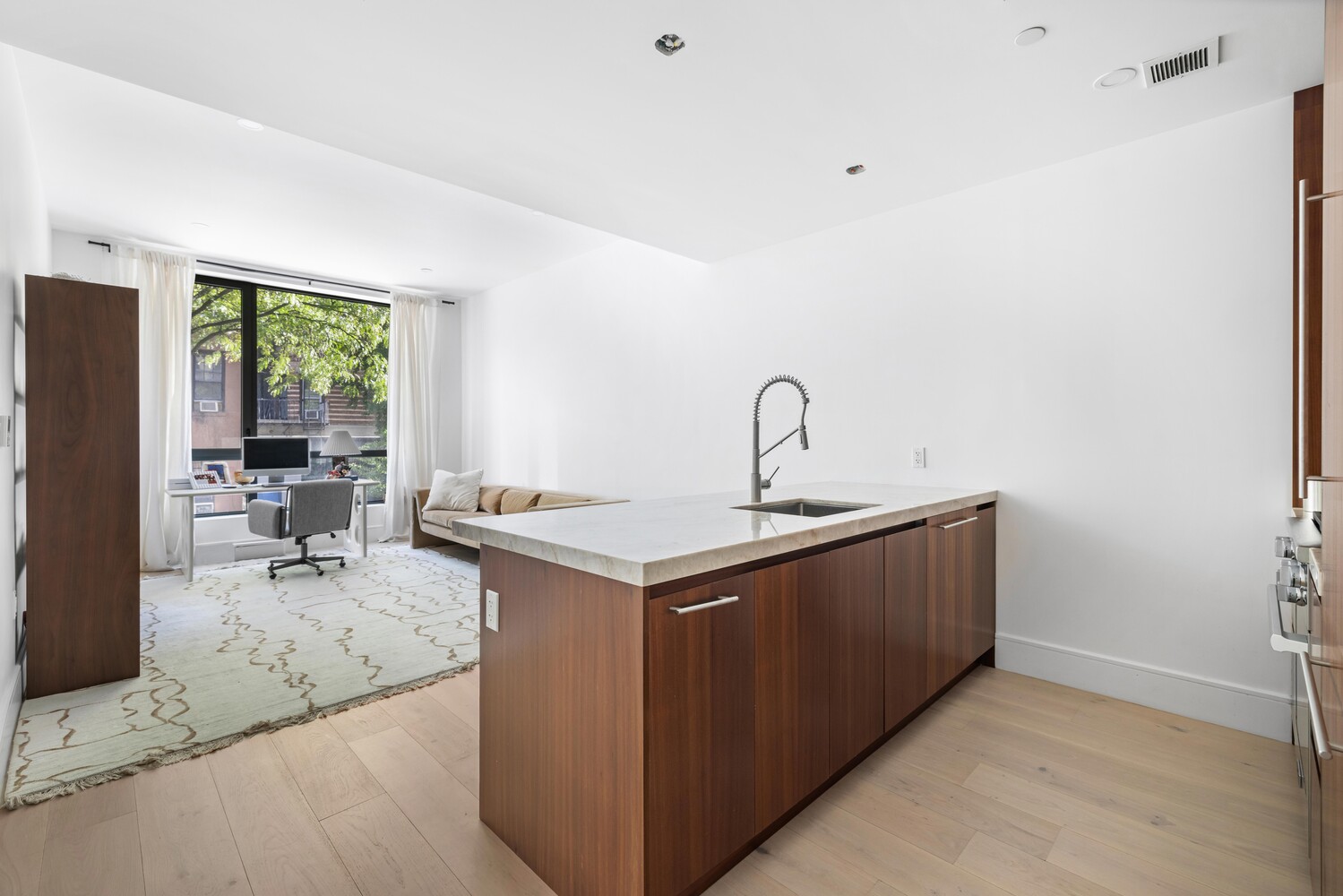 #2 photo, 244 E 52ND Street, Turtle Bay , NY 10022