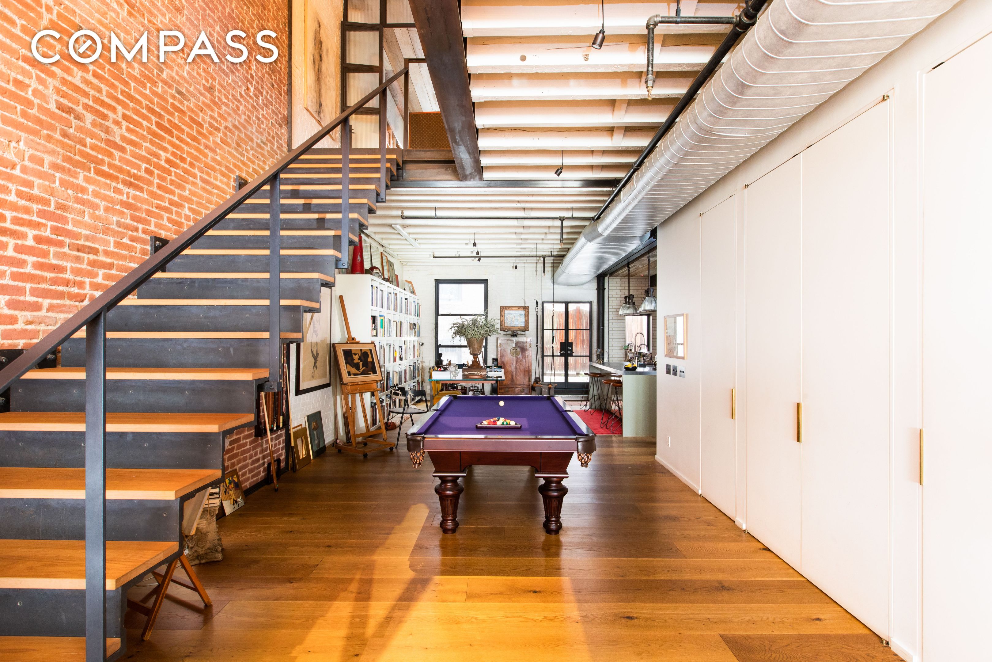 #7 photo, 10 E 22nd Street, Flatiron , NY 10010