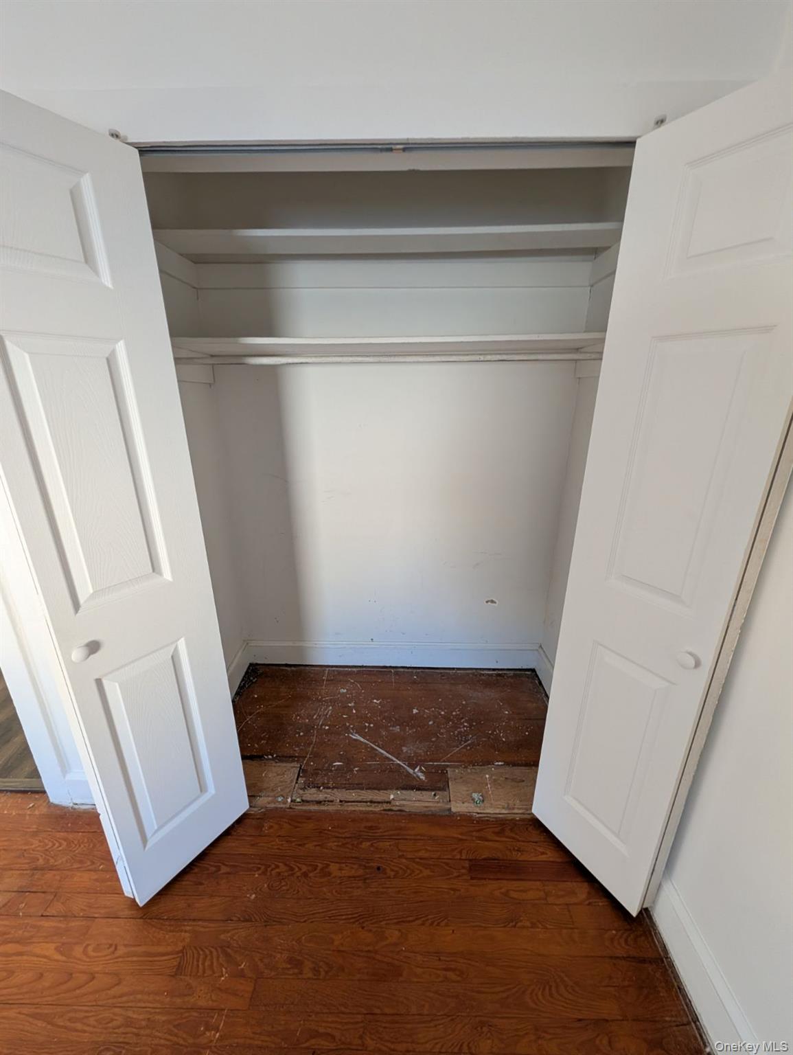 #8 photo, 392 Conklin Street, Farmingdale , NY 11735