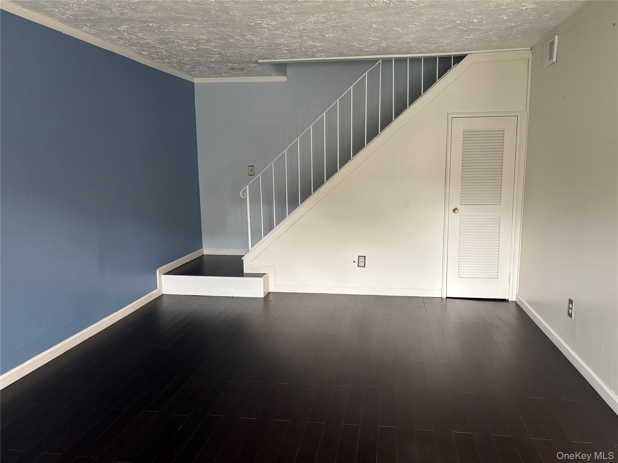 #10 photo, 89 Storm Drive, サフォーク郡 Holtsville , NY 11742