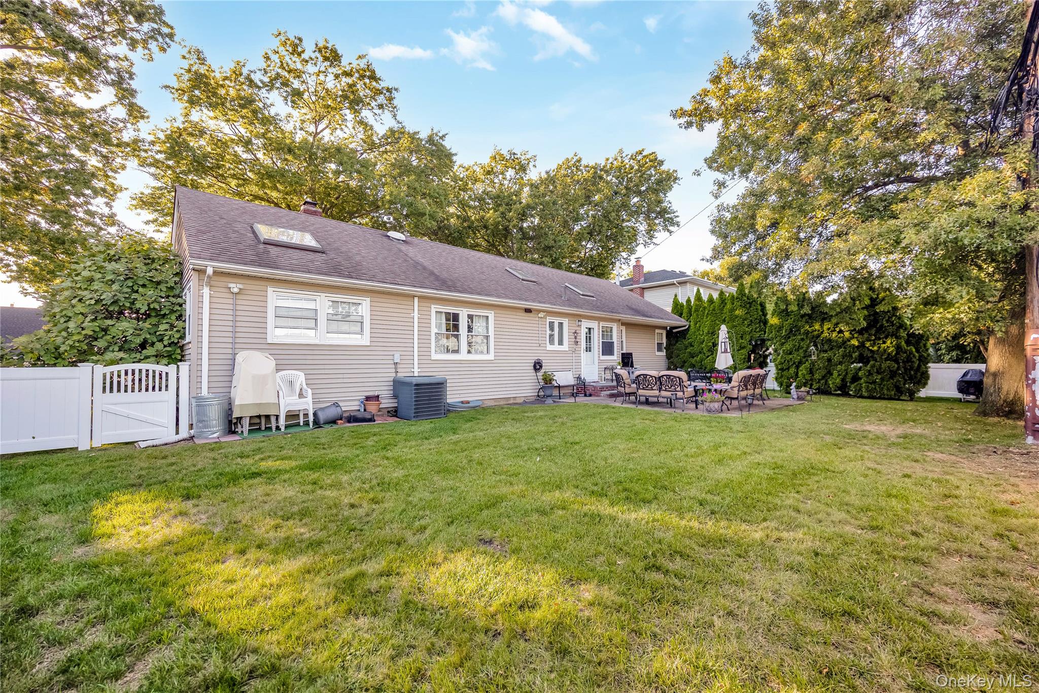 #10 photo, 209 Brompton Road, Garden City , NY 11530