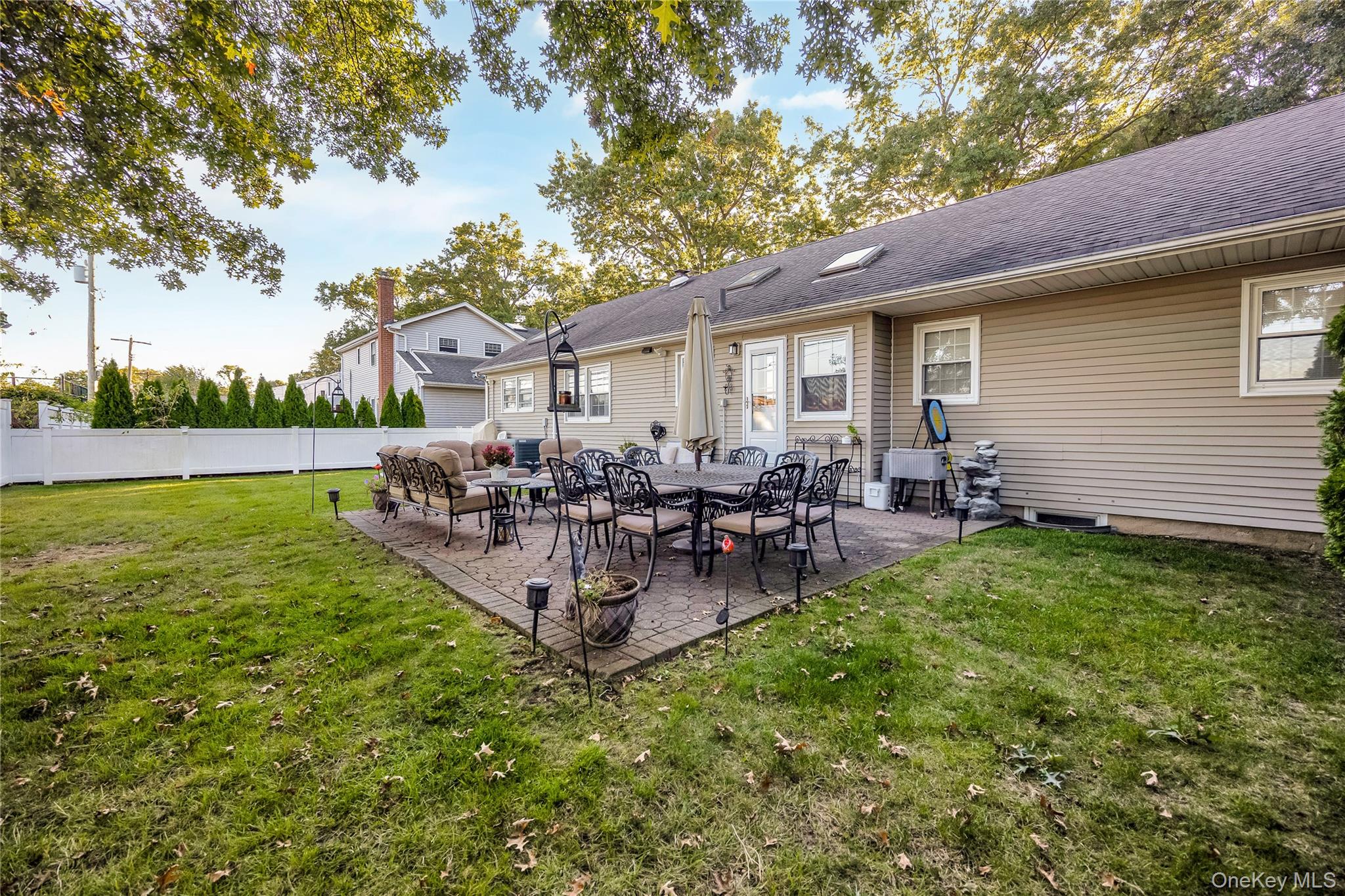 #14 photo, 209 Brompton Road, Garden City , NY 11530