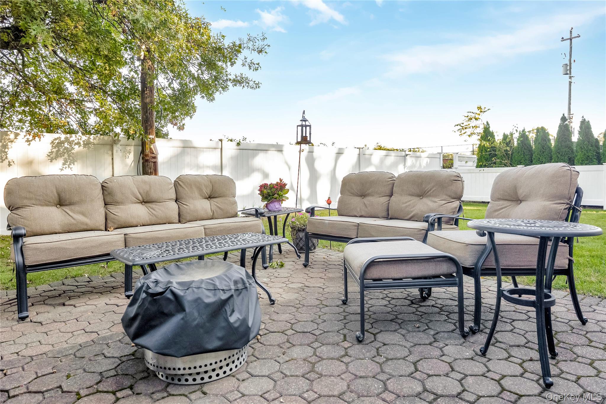 #18 photo, 209 Brompton Road, Garden City , NY 11530