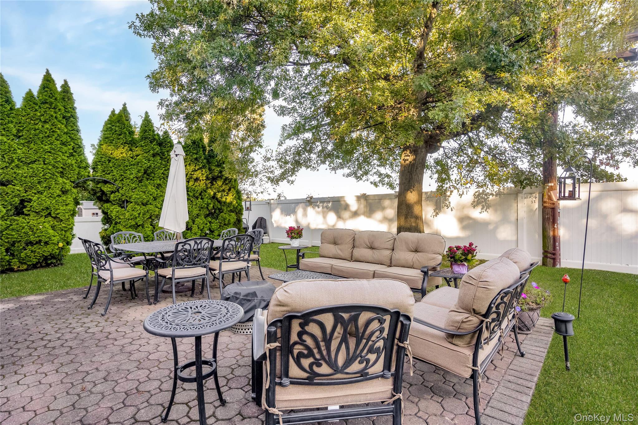 #19 photo, 209 Brompton Road, Garden City , NY 11530