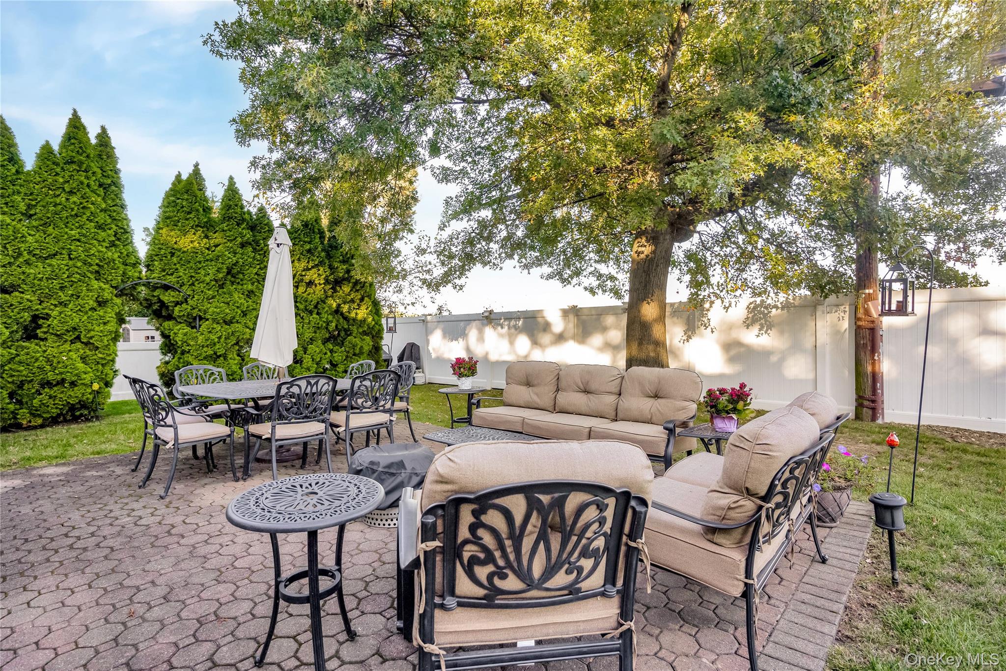 #20 photo, 209 Brompton Road, Garden City , NY 11530