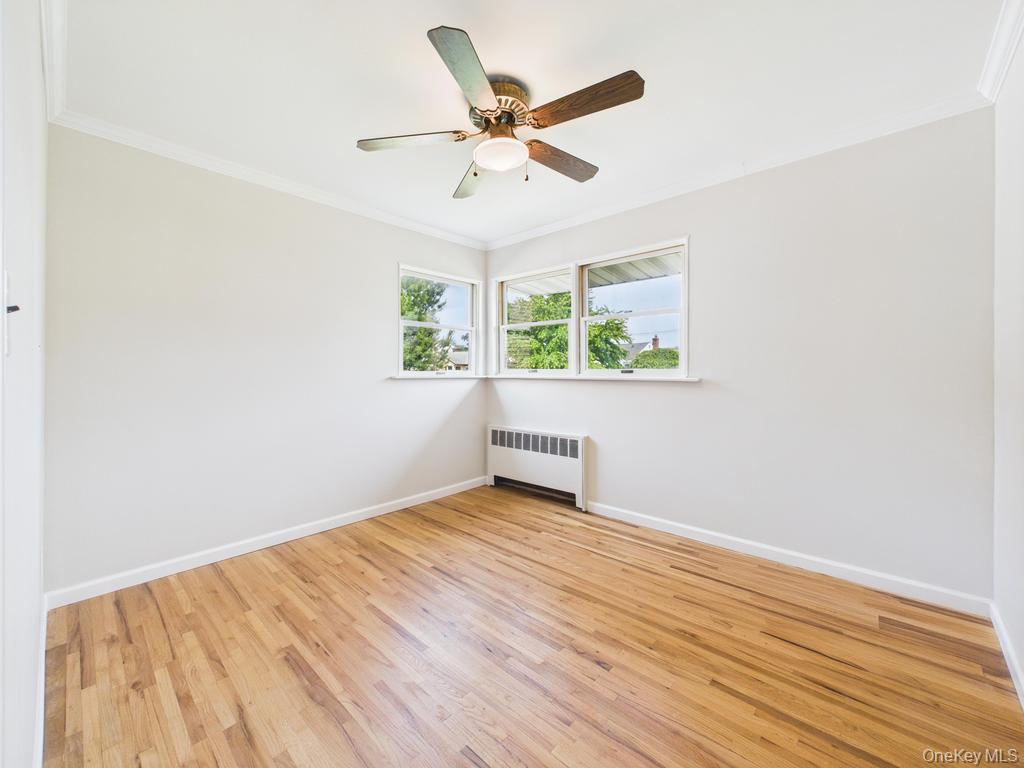 #15 photo, 408 Briarwood Road, Massapequa , NY 11758