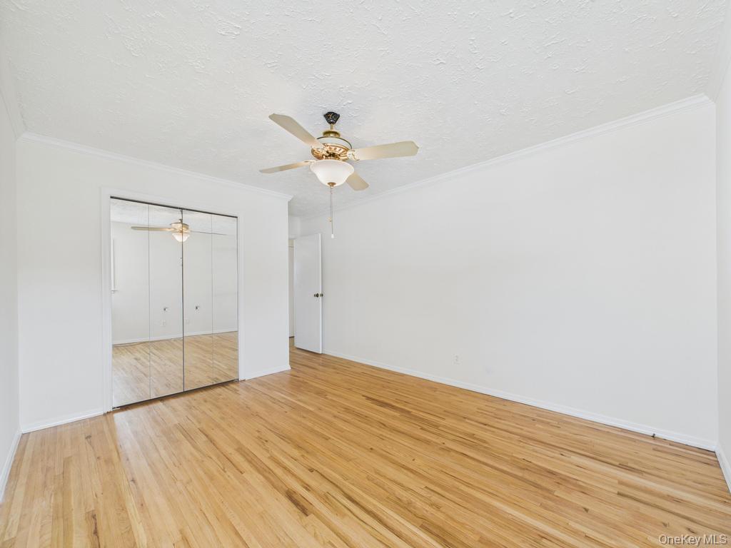 #16 photo, 408 Briarwood Road, Massapequa , NY 11758