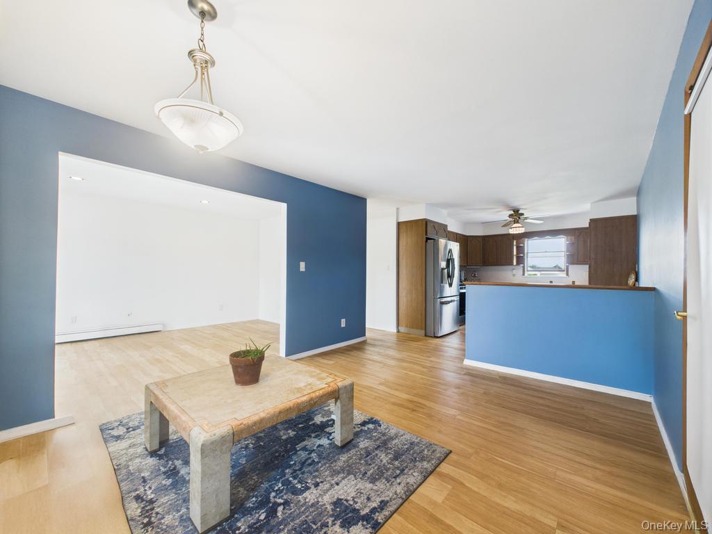 #19 photo, 408 Briarwood Road, Massapequa , NY 11758