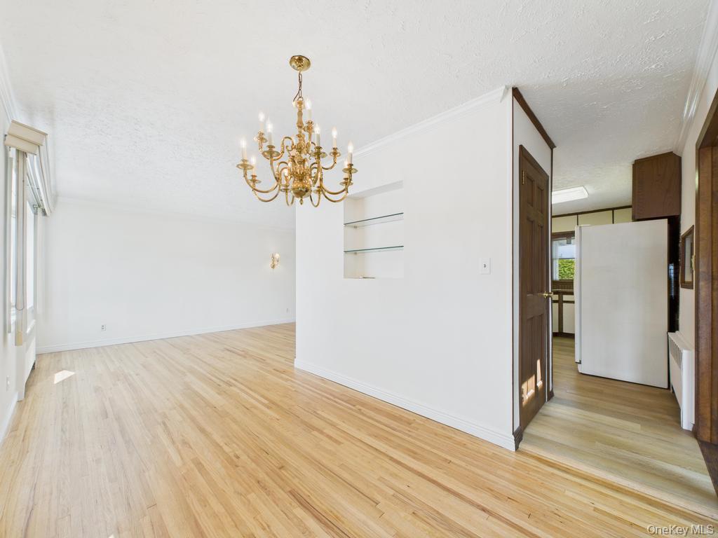 #8 photo, 408 Briarwood Road, Massapequa , NY 11758