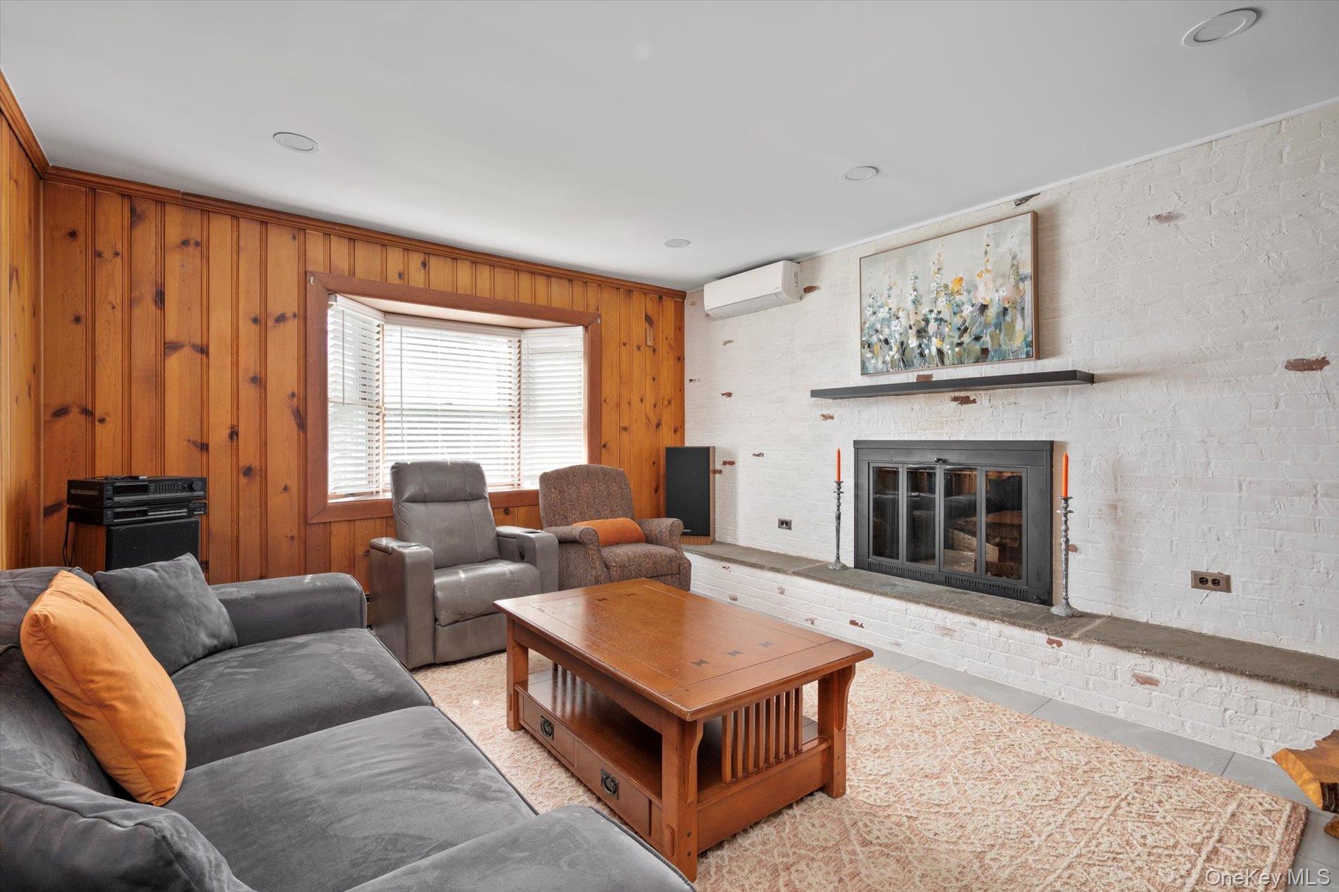 #11 photo, 669 Seaman Avenue, Baldwin , NY 11510