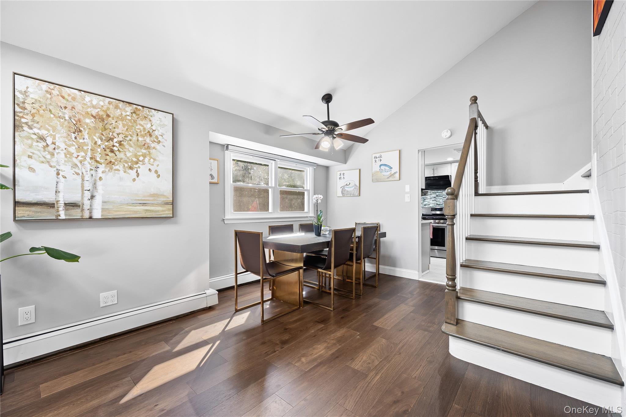 #7 photo, 38 Oxford Road, Old Bethpage , NY 11804