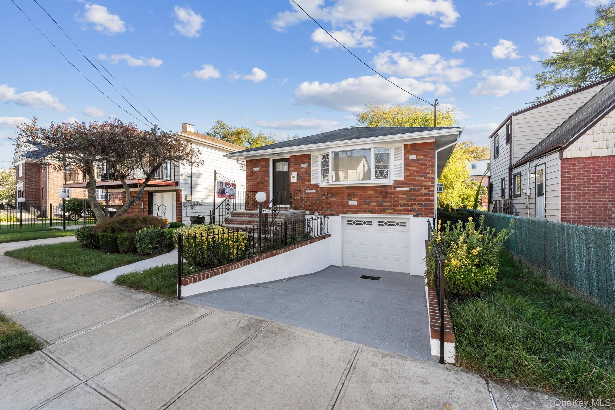 #1 photo, 18918 Tioga Dr, Saint Albans , NY 11412