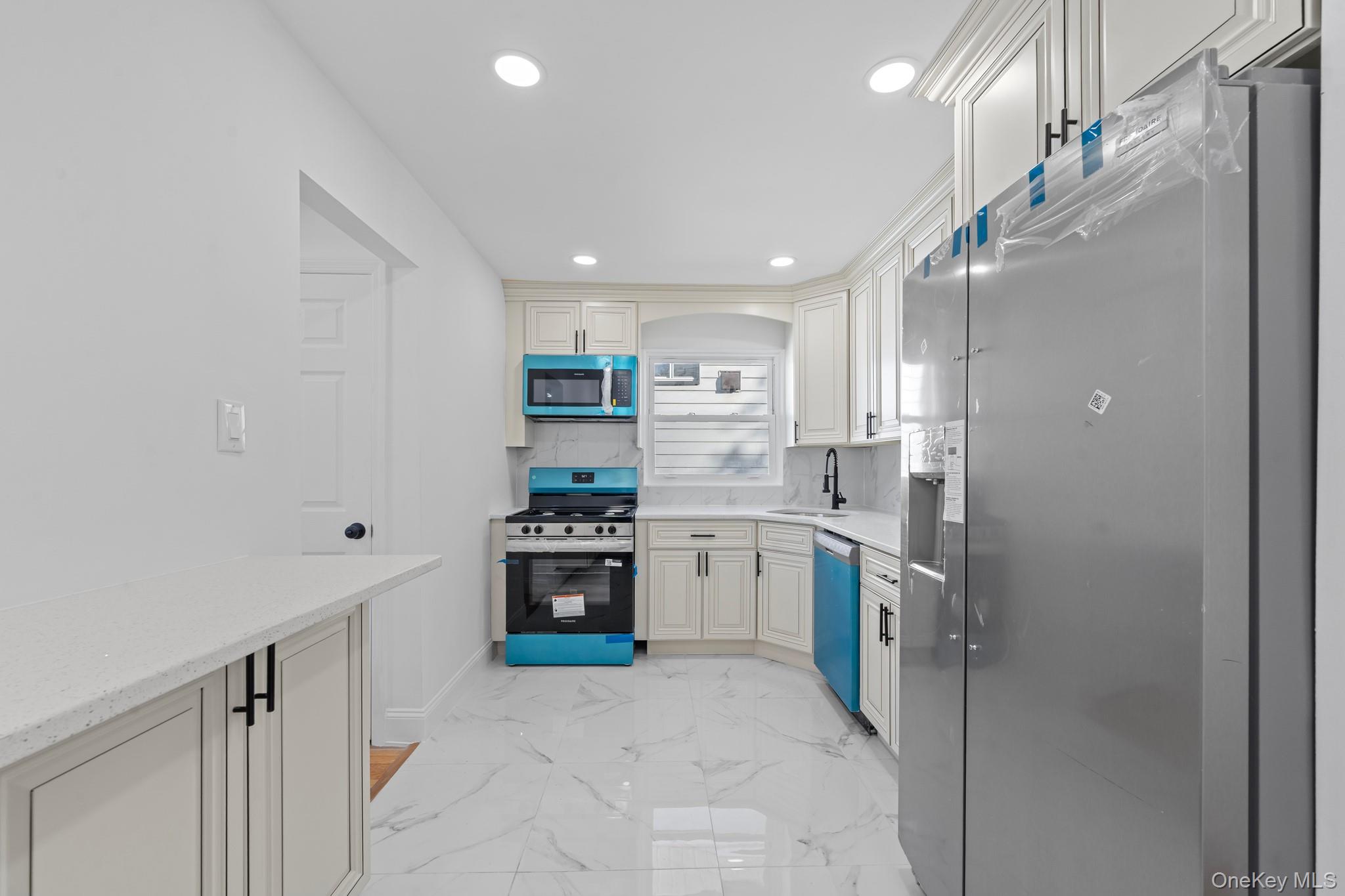 #16 photo, 18918 Tioga Dr, Saint Albans , NY 11412