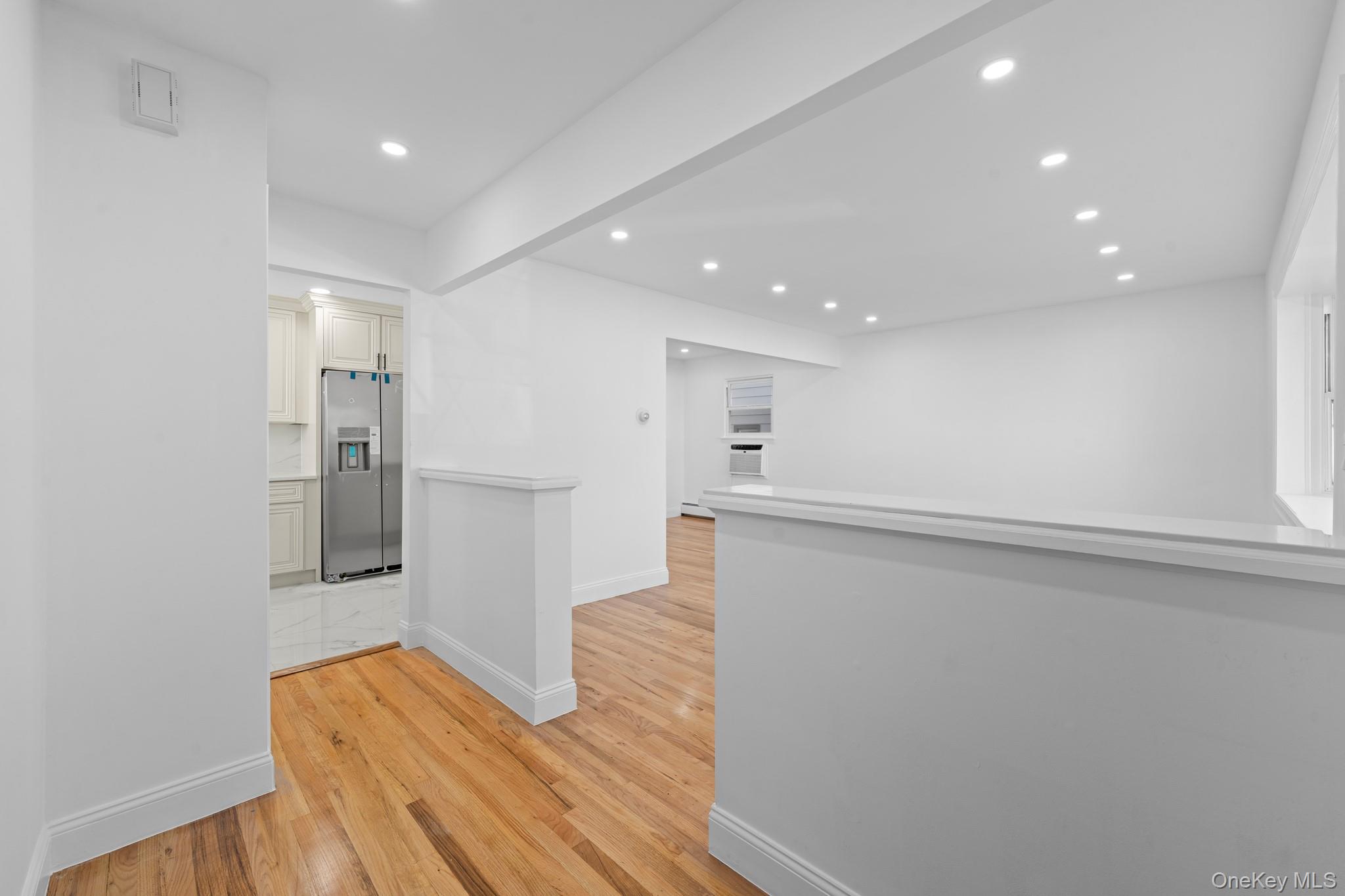 #20 photo, 18918 Tioga Dr, Saint Albans , NY 11412