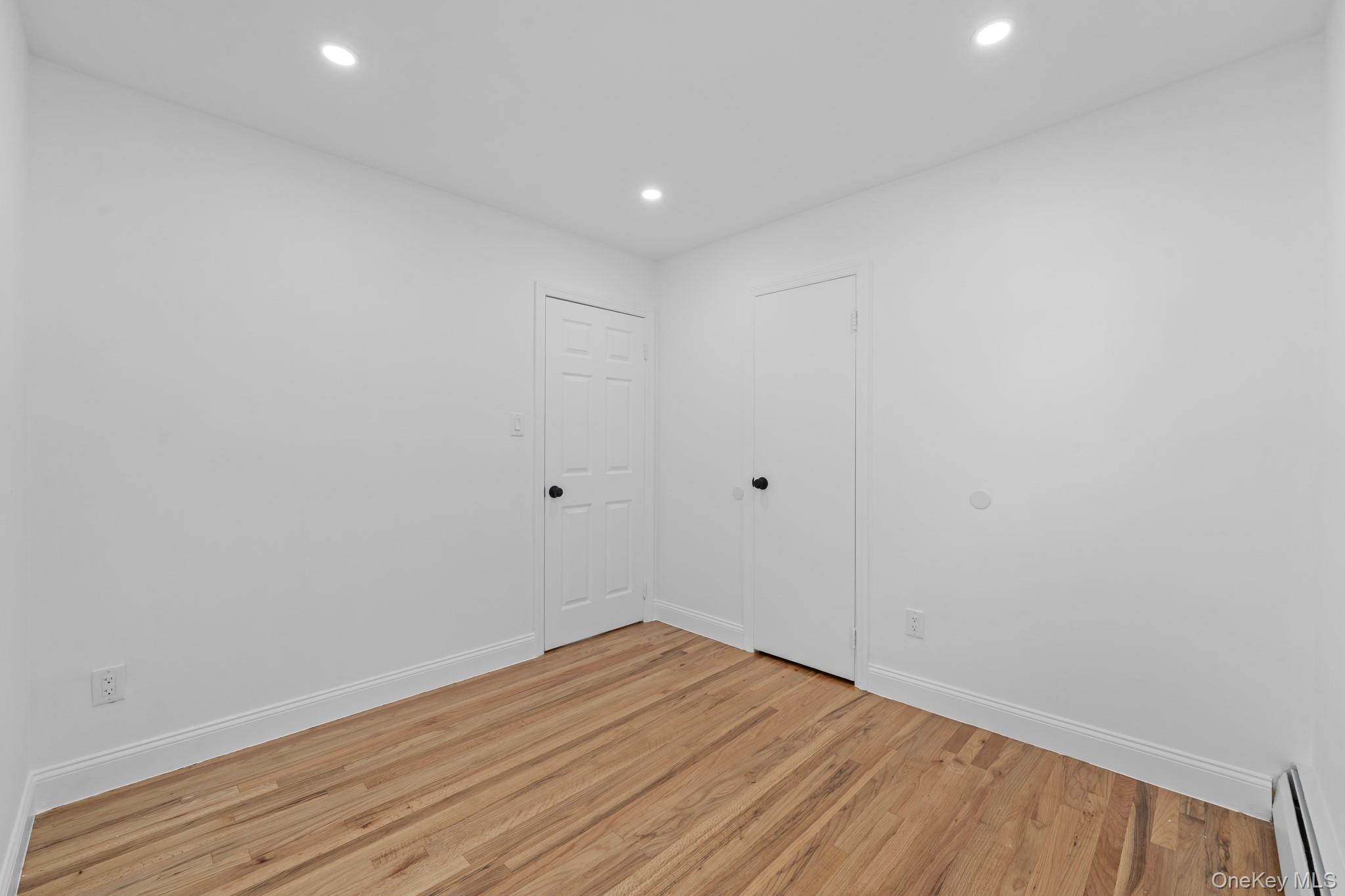 #8 photo, 18918 Tioga Dr, Saint Albans , NY 11412